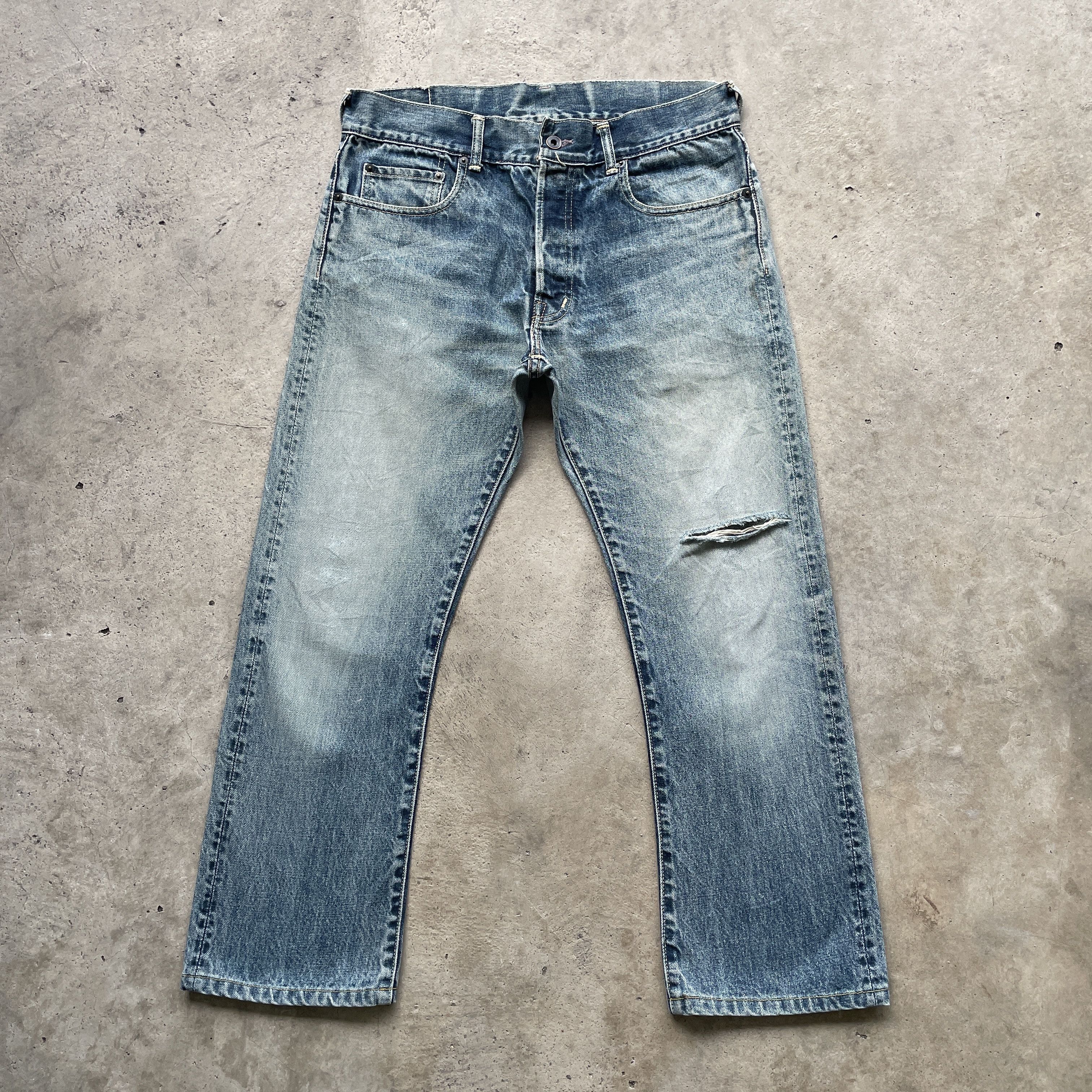 Japanese Brand × Jean Vintage Distressed Beams Japan Jeans Faded Denim Pants Size US 32 / EU 48 - 2 Thumbnail