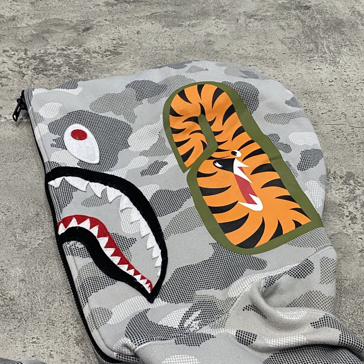 Bape Bape Shark Dot Camo Full Zip Hoodie Size US L / EU 52-54 / 3 - 4 Thumbnail