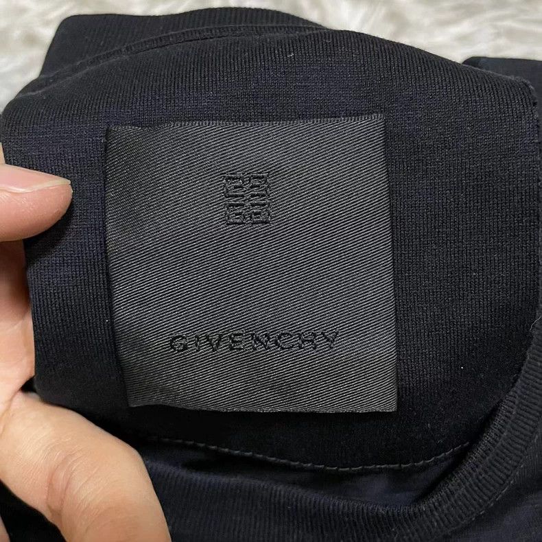 Givenchy Givenchy Alphabet Embroidered Logo Short Sleeve T-Shirt 250 Size US M / EU 48-50 / 2 - 4 Thumbnail