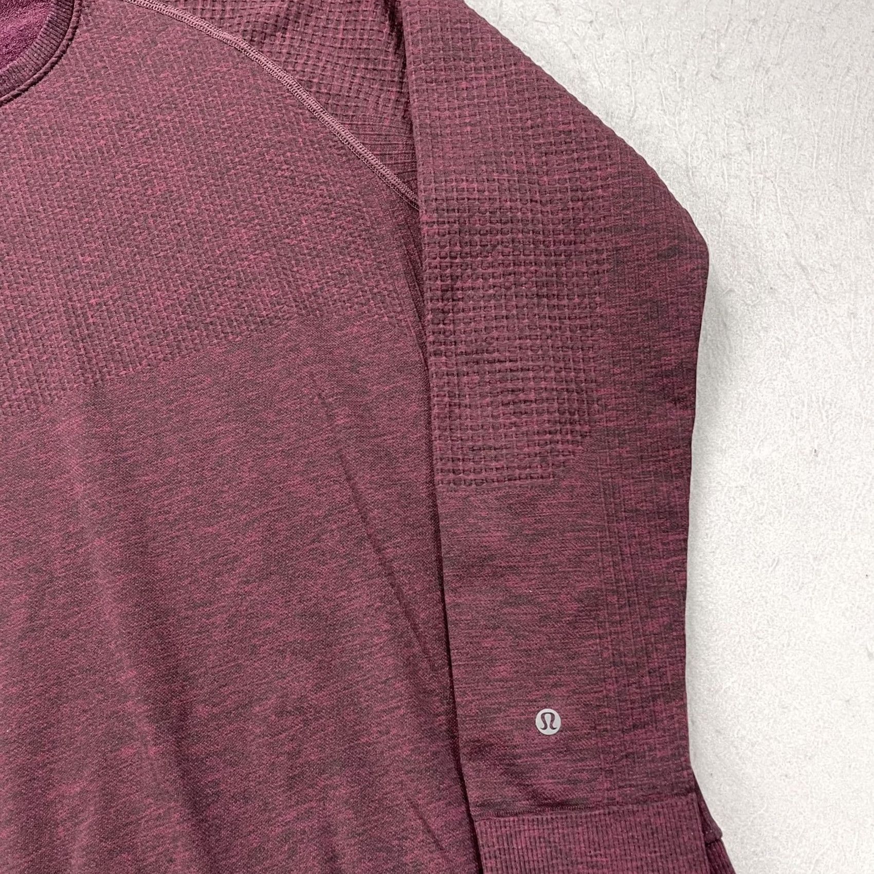 Lululemon Lululemon Sweatshirt Mens L Red Engineered Warmth Crewneck Pullover Gym Size US L / EU 52-54 / 3 - 3 Thumbnail