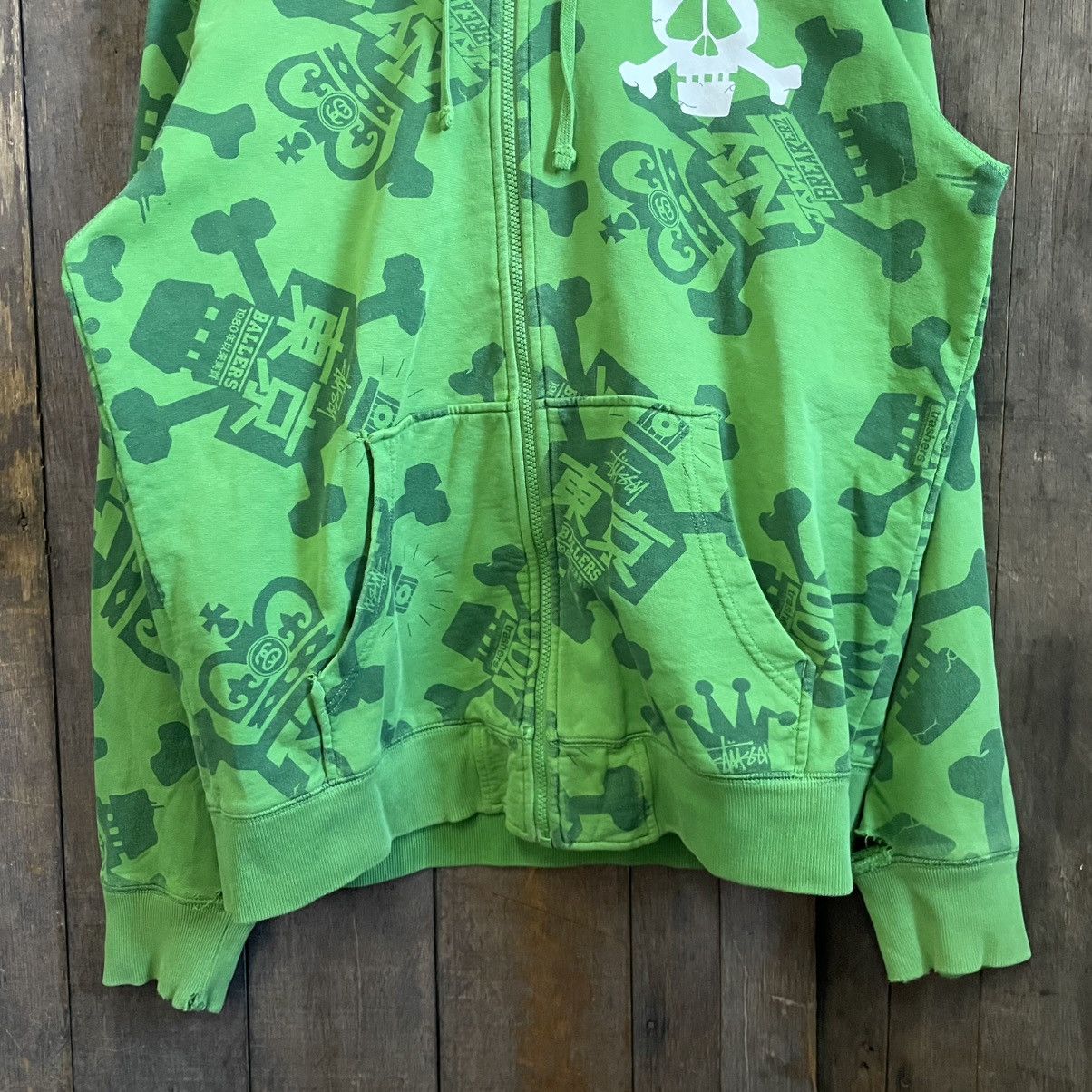 Stussy Vintage Distress Stussy Fullprint Skull Hoodie Size US L / EU 52-54 / 3 - 16 Thumbnail
