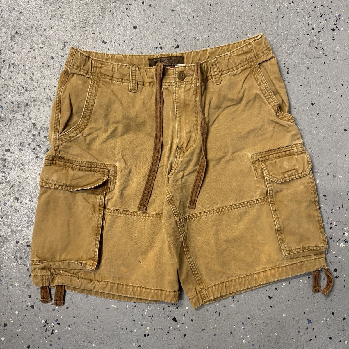 Old Navy × Vintage Vintage Old Navy Surplus Cargo Shorts 34 Military Baggy Y2K Size US 34 / EU 50 - 1 Thumbnail