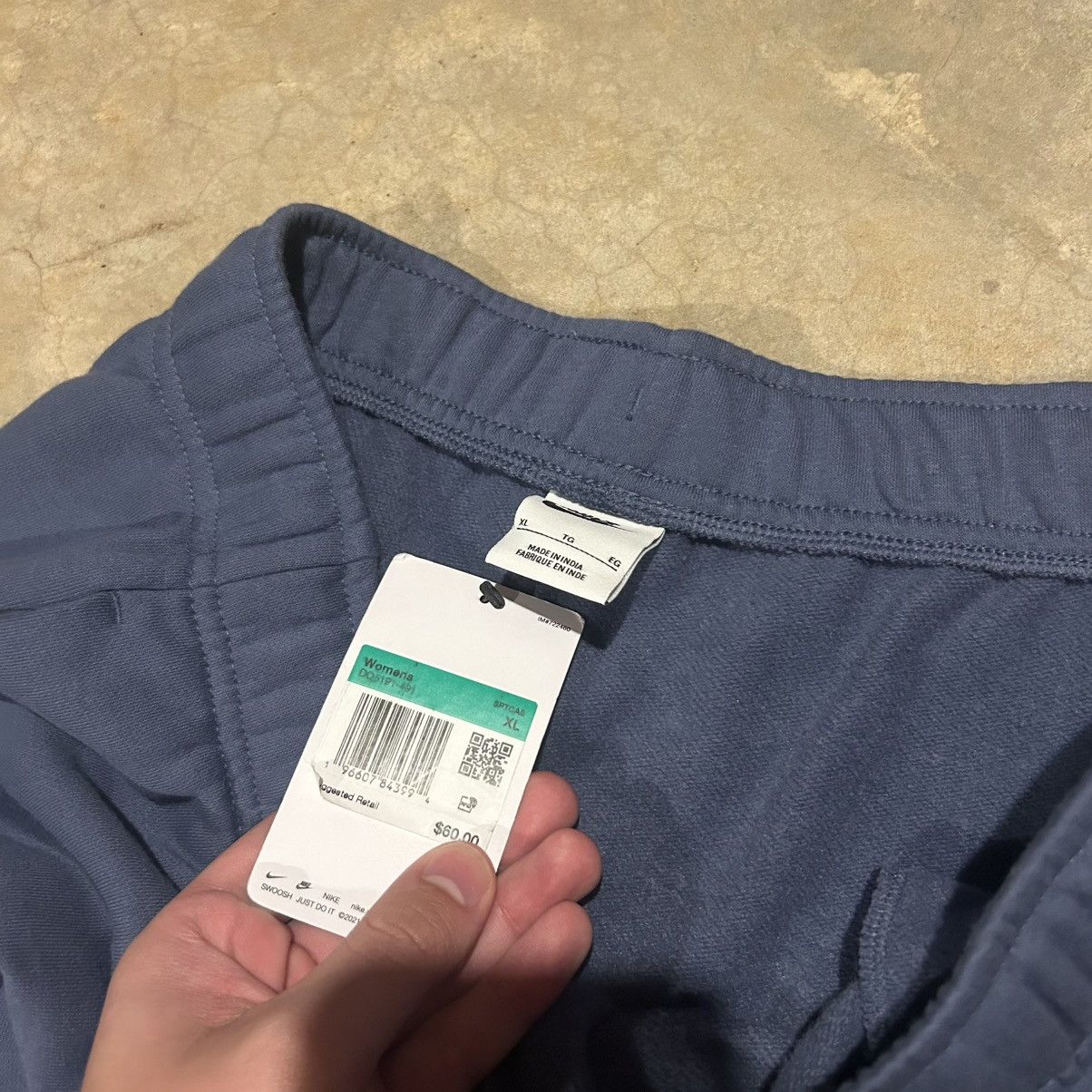 Nike Brand New Nike Embroidered Swoosh Jogger Sweatpants Size US 36 / EU 52 - 4 Thumbnail
