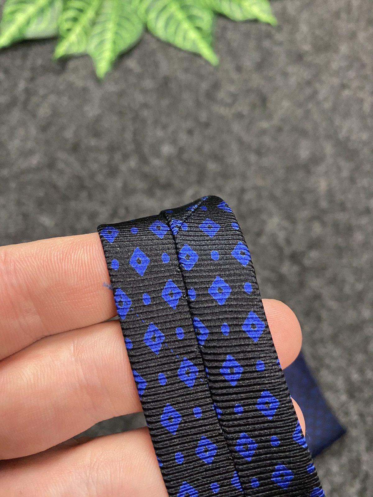 Hugo Boss Tie in a beautiful color Hugo Boss Size ONE SIZE - 10 Thumbnail