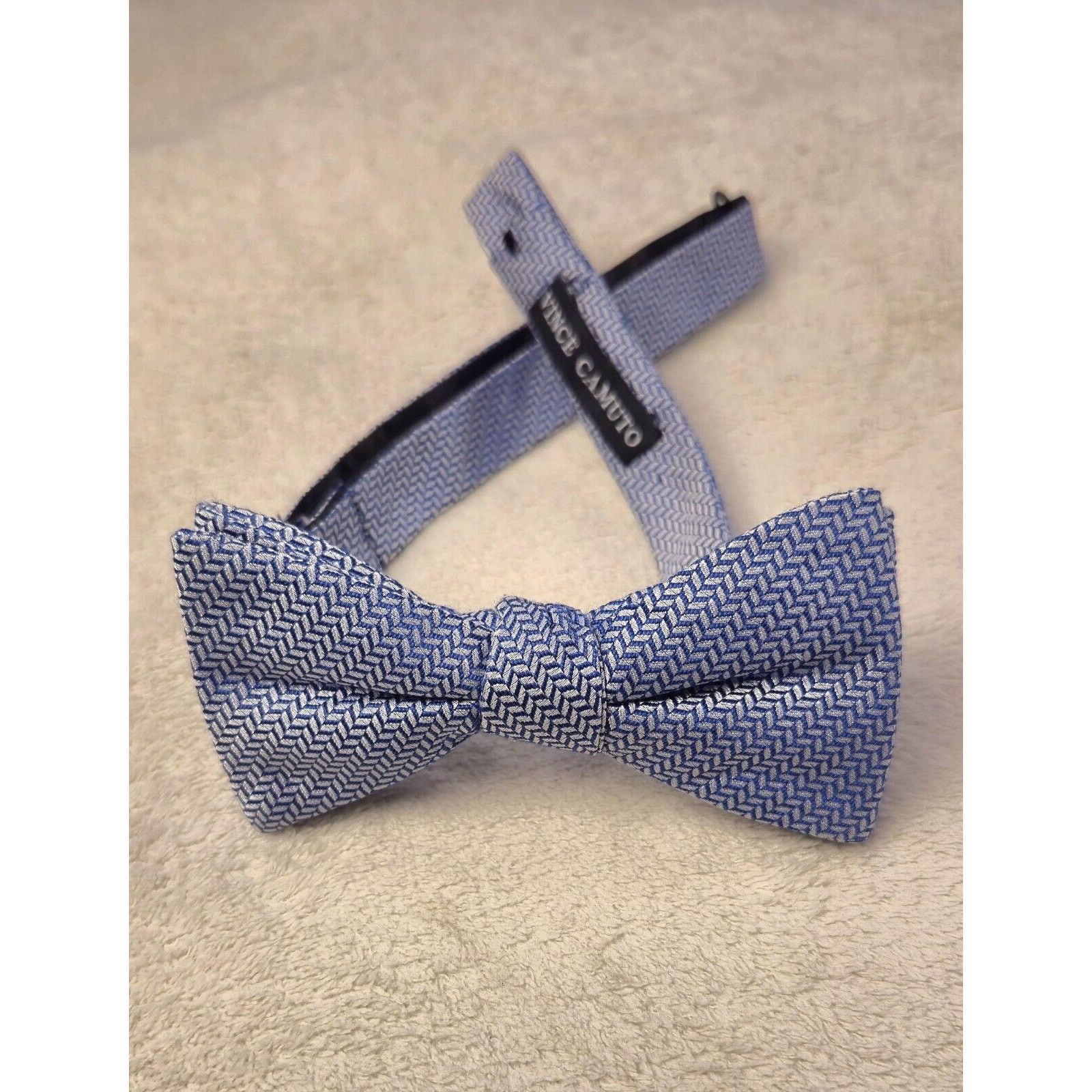 Vince Camuto Vince Camuto Bow Tie Adjustable Silk Blue Hand Made Stretch Size ONE SIZE - 3 Thumbnail