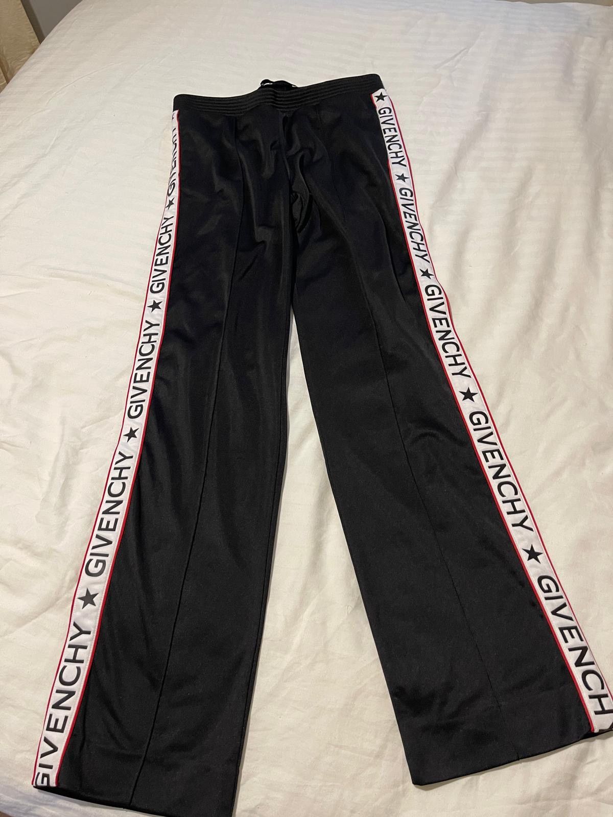 Givenchy Givenchy sweat pants size L Size US 34 / EU 50 - 1 Thumbnail