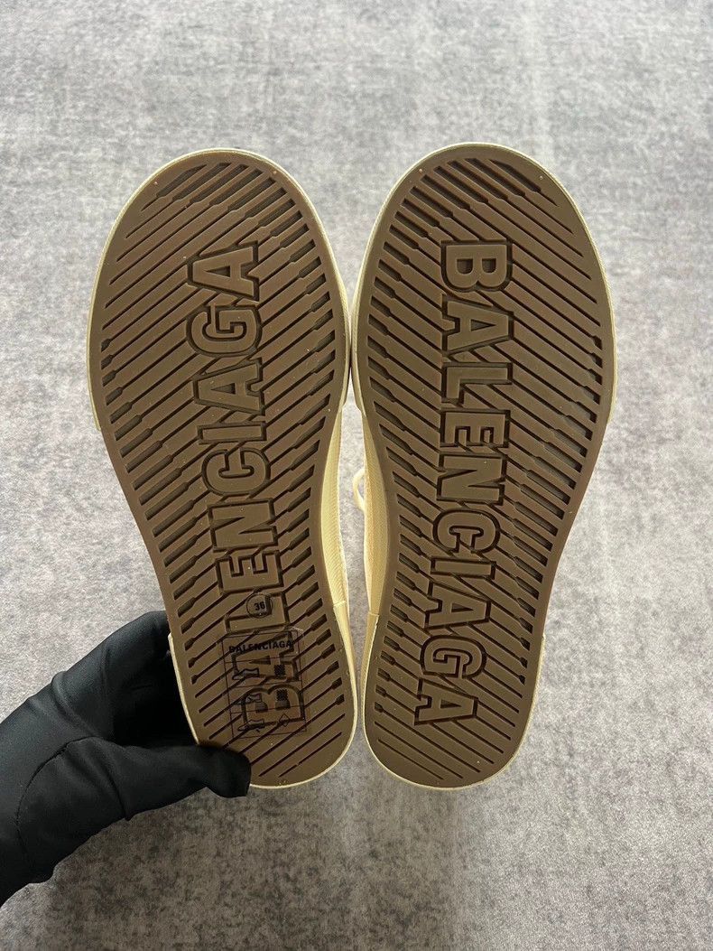 Balenciaga Balenciaga Balenciaga Canvas Shoes Size 36 -2507 Size US 6 / IT 36 - 6 Thumbnail