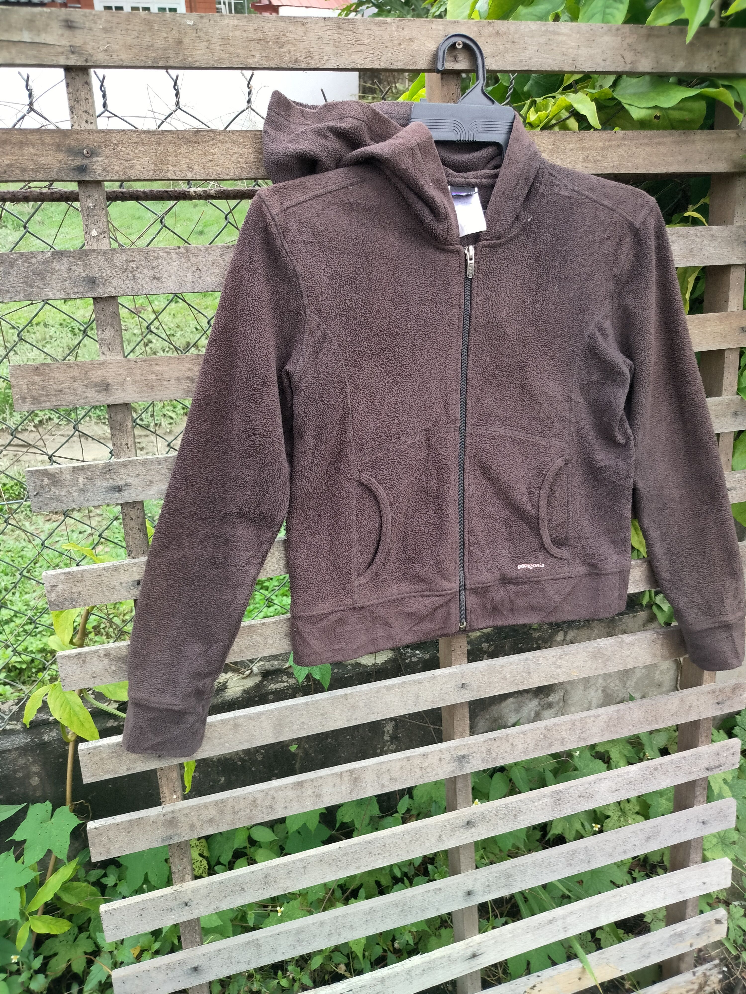 Japanese Brand PATAGONIA ZIPPER HOODIE Size S / US 4 / IT 40 - 2 Thumbnail