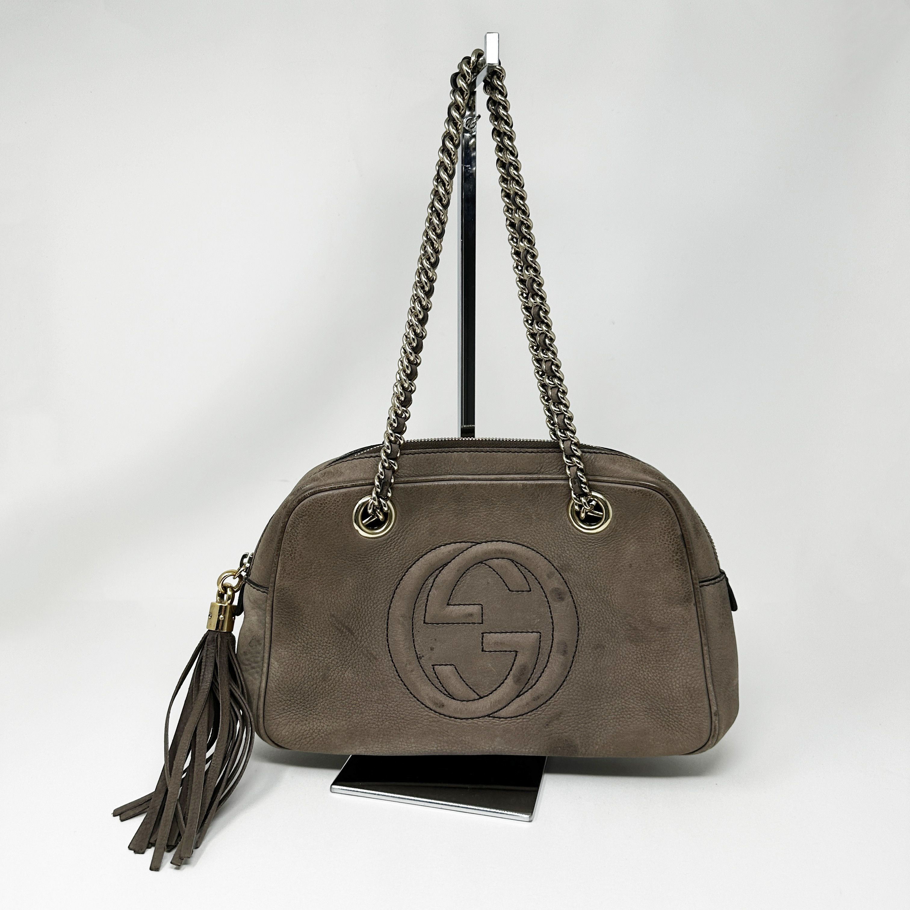 image of Gucci Soho Nubuck Genuine Suede Leather Chain in Grey, Women's