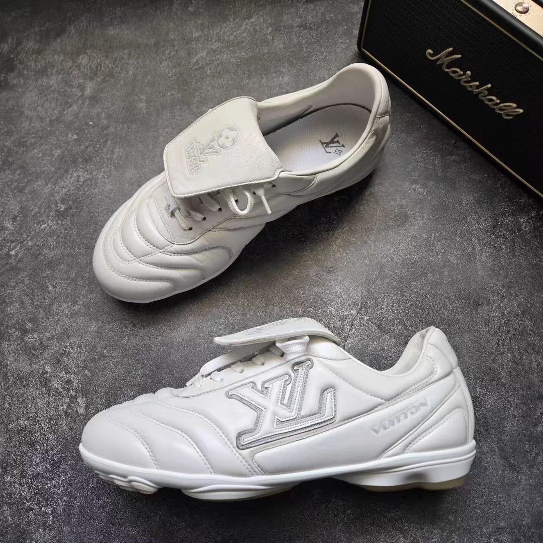 Louis Vuitton LOUIS VUITTON LV SOCCER White Football Boots Size 8/42 Size US 8 / EU 41 - 4 Thumbnail