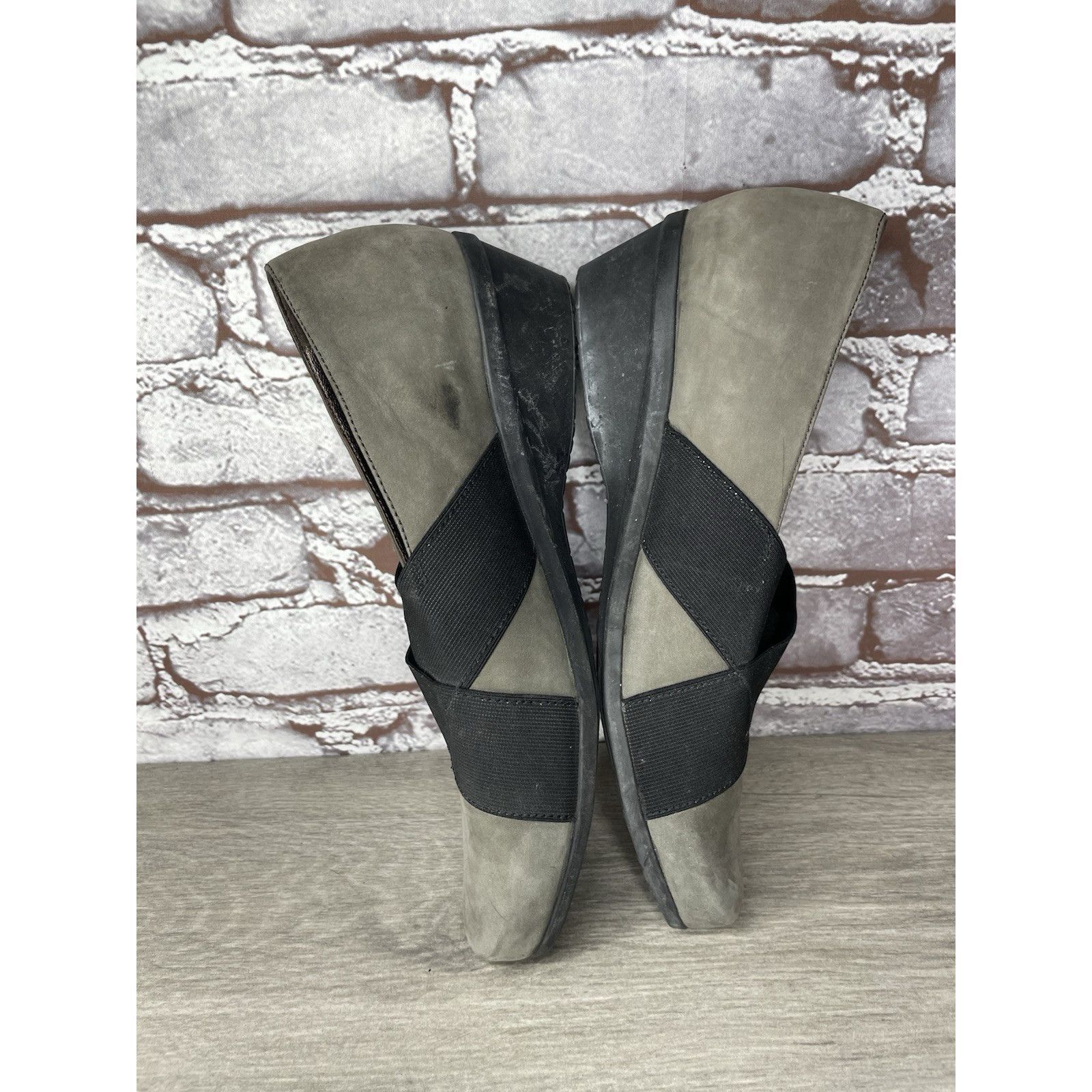 Mephisto Mephisto Aline Gray Nubuck Leather Black Strap Wedge Shoes W Size US 8.5 / IT 38.5 - 10 Thumbnail