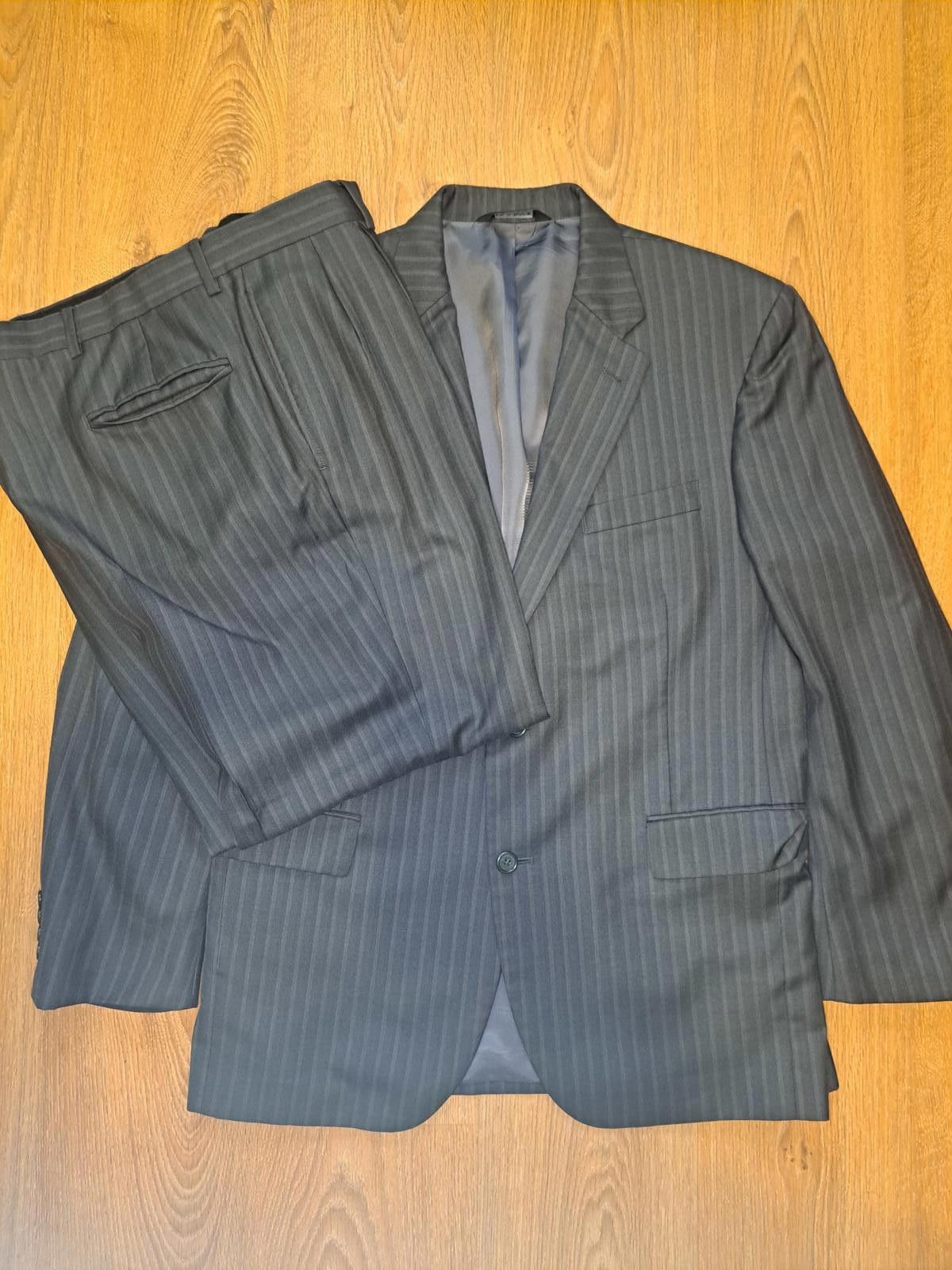 Jos. A. Bank Jos A Bank 2 Piece Suit 41R 34x29 Gray Striped Silk Wool Size 40R - 1 Thumbnail