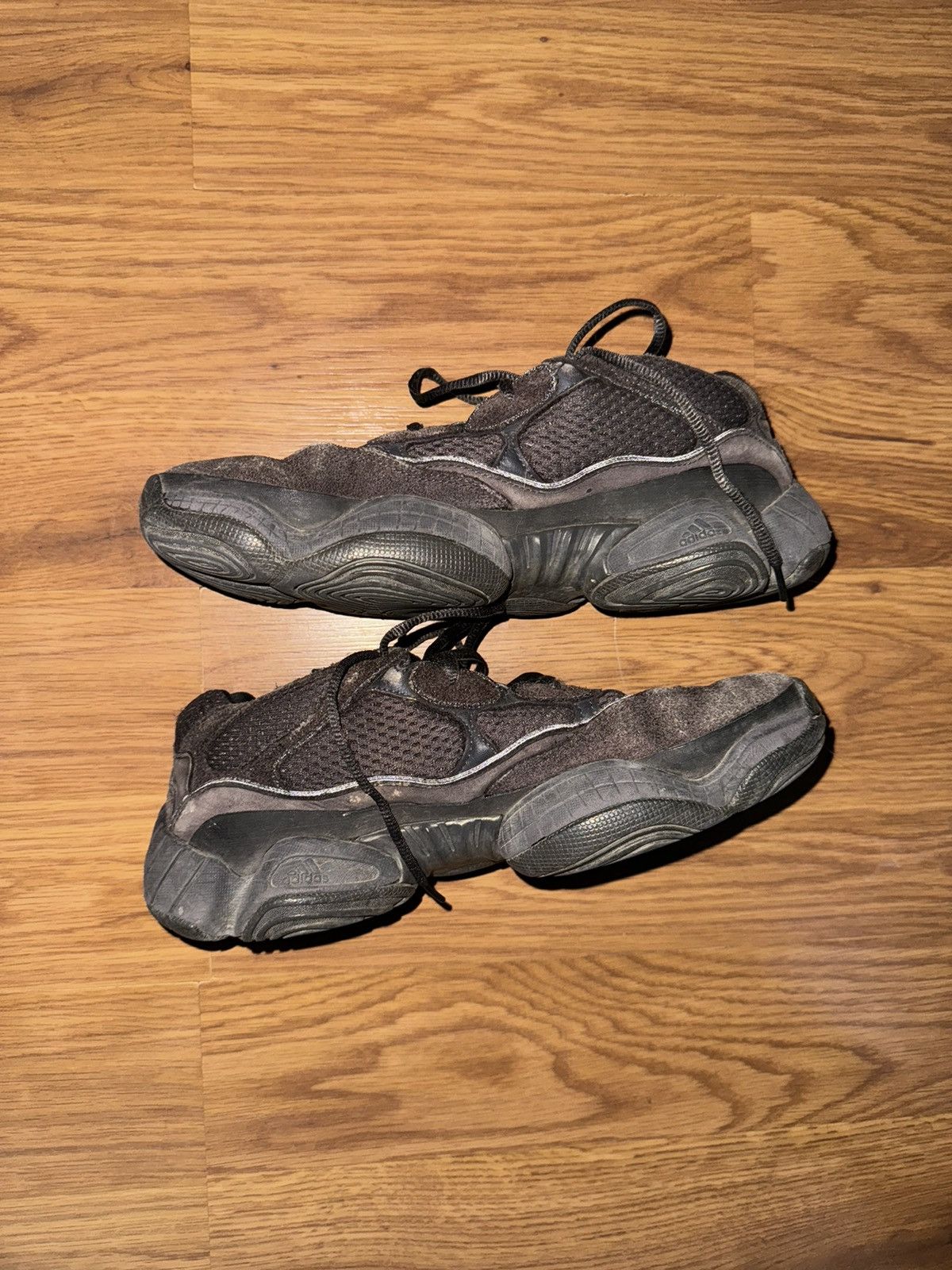 Adidas Yeezy 500 utility black sz 9.5 Size US 9.5 / EU 42-43 - 3 Thumbnail