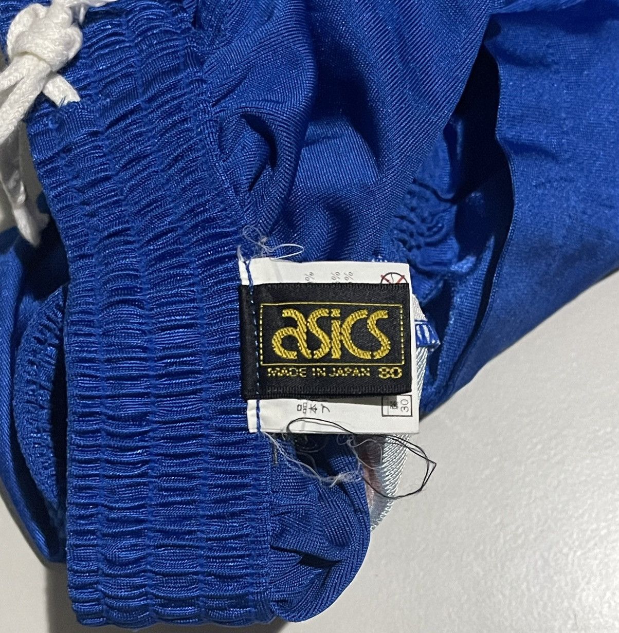 Asics 🔥Vintage ASICS Short Pants Blue Colour Design Size US 32 / EU 48 - 4 Thumbnail