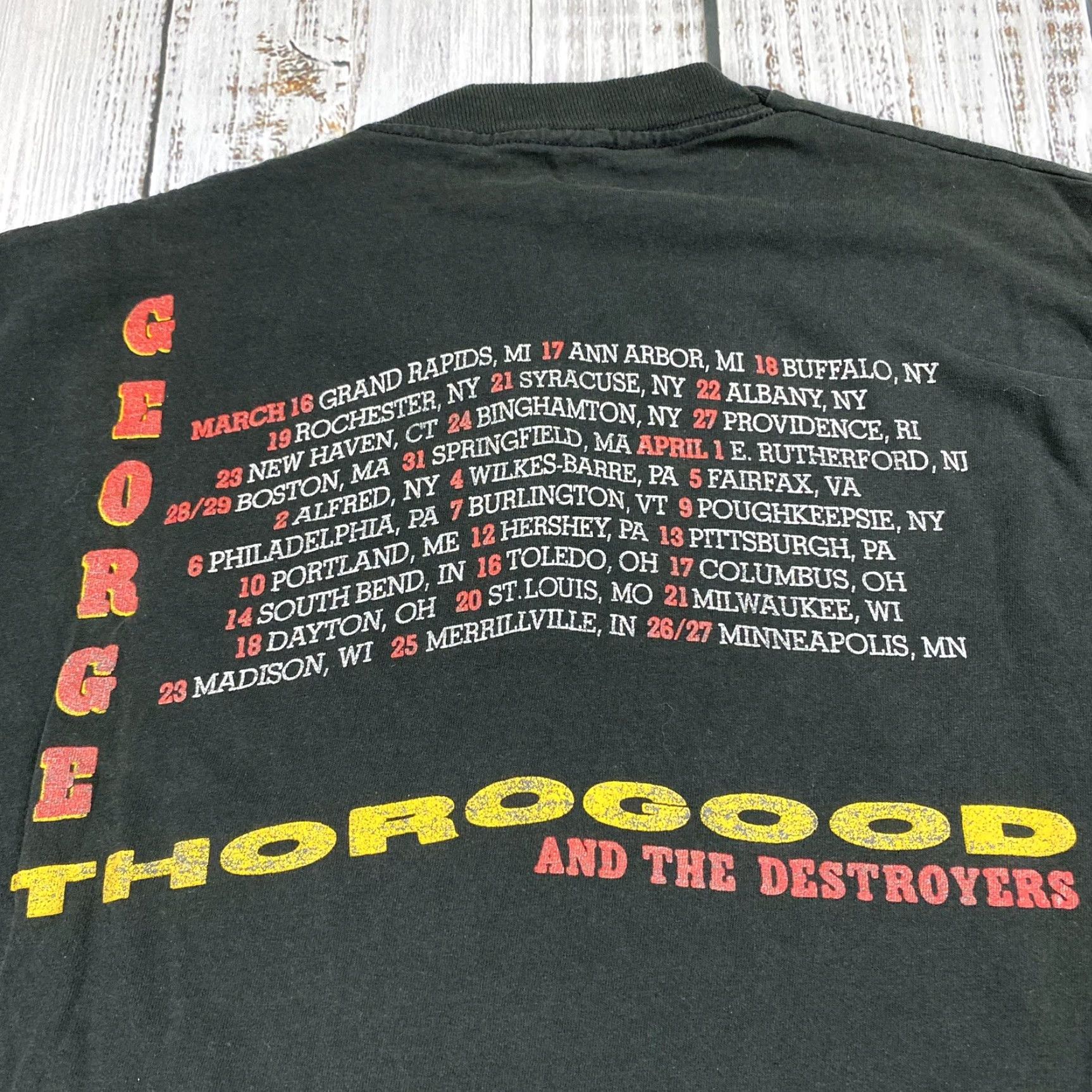 Vintage VINTAGE George Thorogood T-Shirt Shirt Unisex Adults L Black 1990s 90s Concert Graphic Snakes USA Screen Stars Size US L / EU 52-54 / 3 - 7 Thumbnail