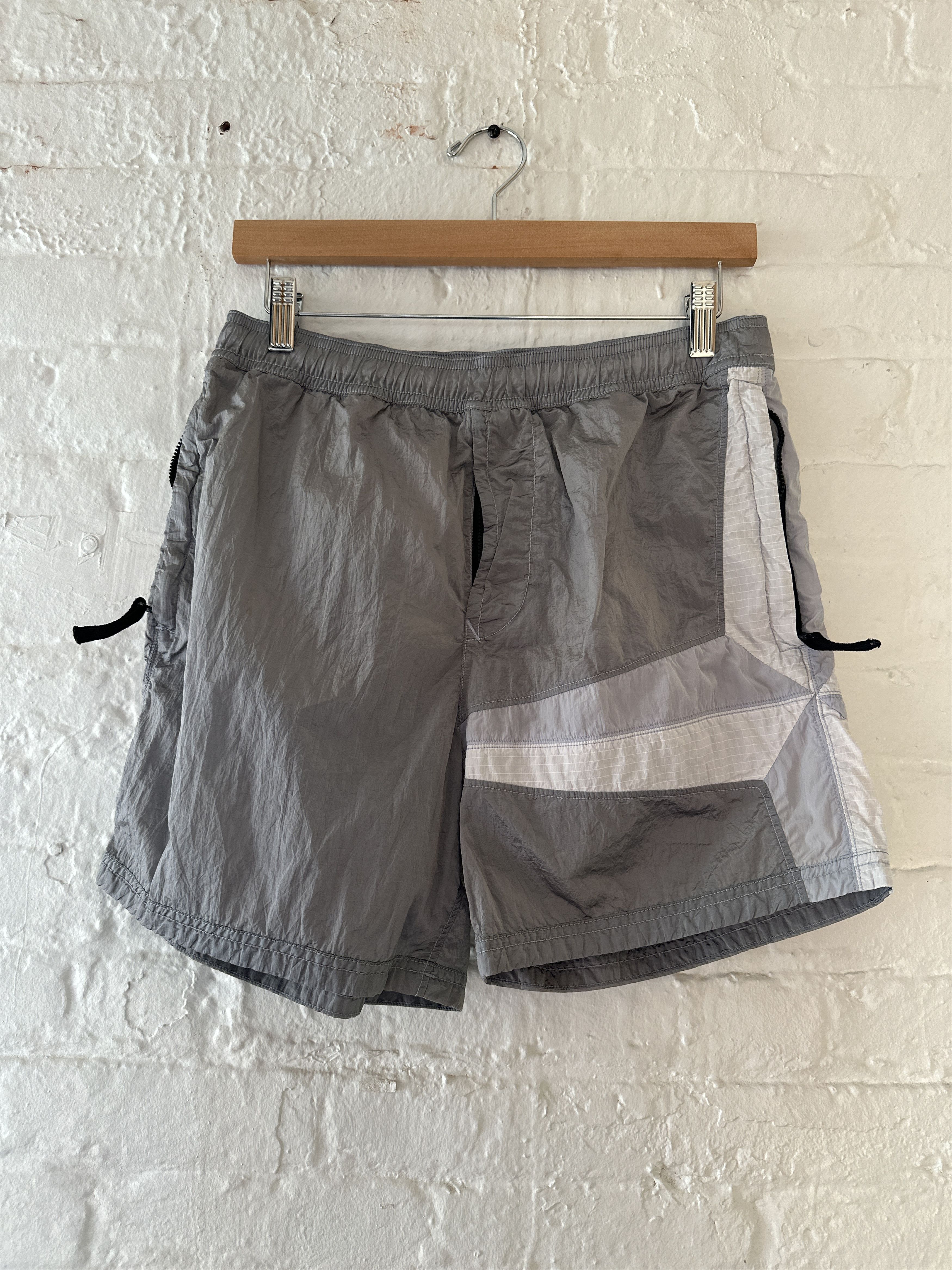 Stone Island Stone Island Paneled Shorts Size US 30 / EU 46 - 1 Thumbnail