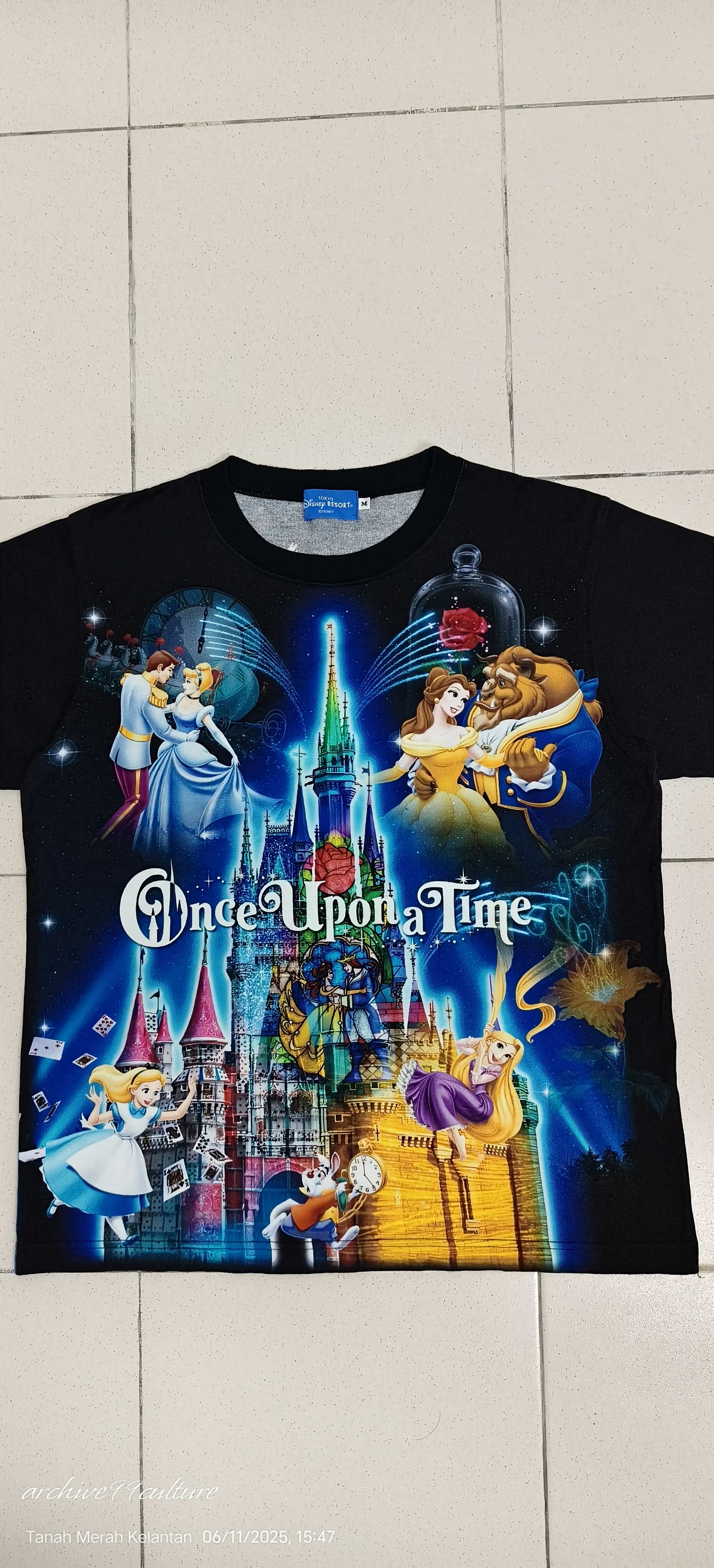 Disney Vintage 2000 Disney Once Upon a Time Over print Size US M / EU 48-50 / 2 - 7 Thumbnail