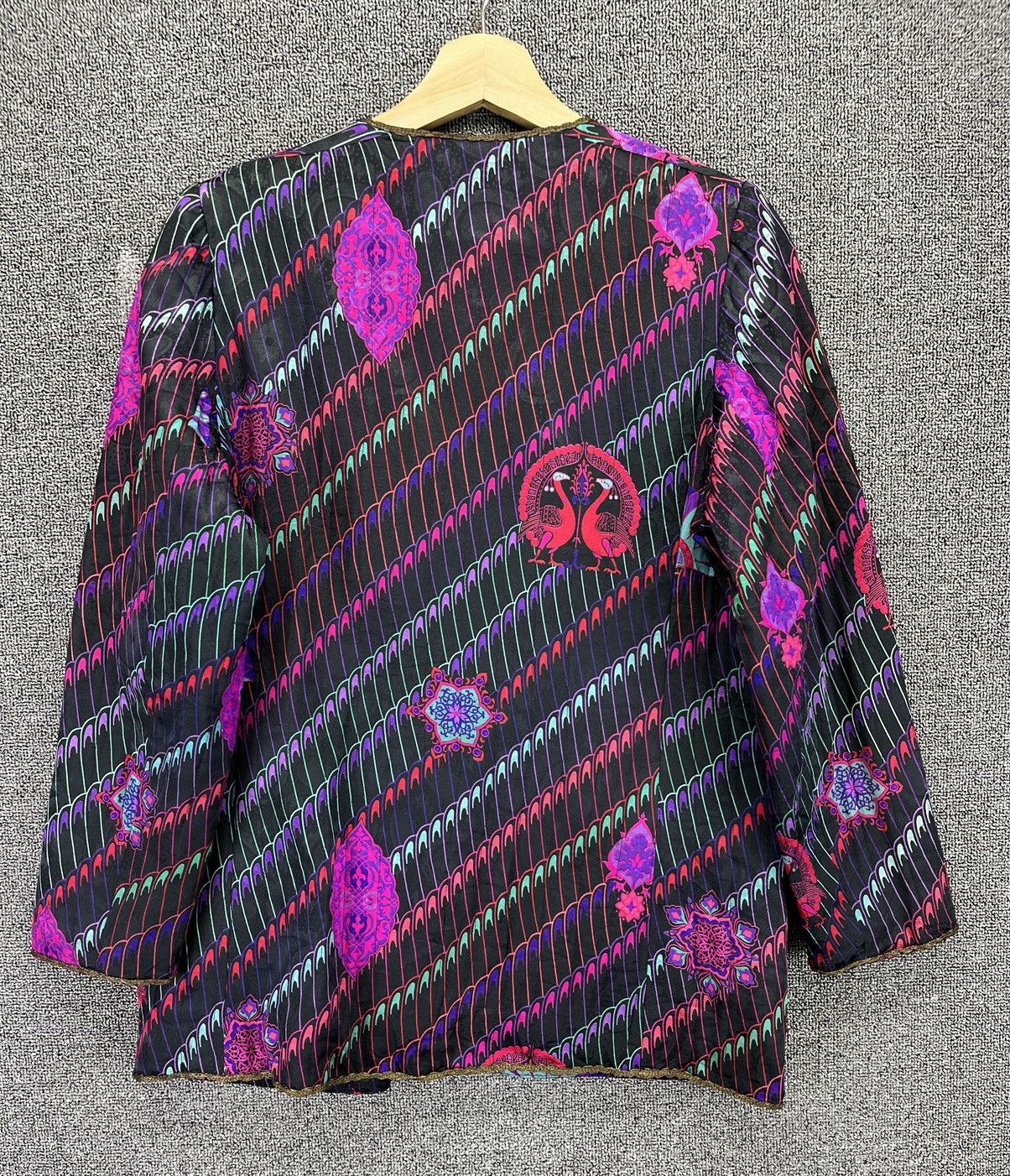 Emanuel Ungaro Emanuel Ungaro Luxury Cardigan Jacket Size M / US 6-8 / IT 42-44 - 9 Thumbnail