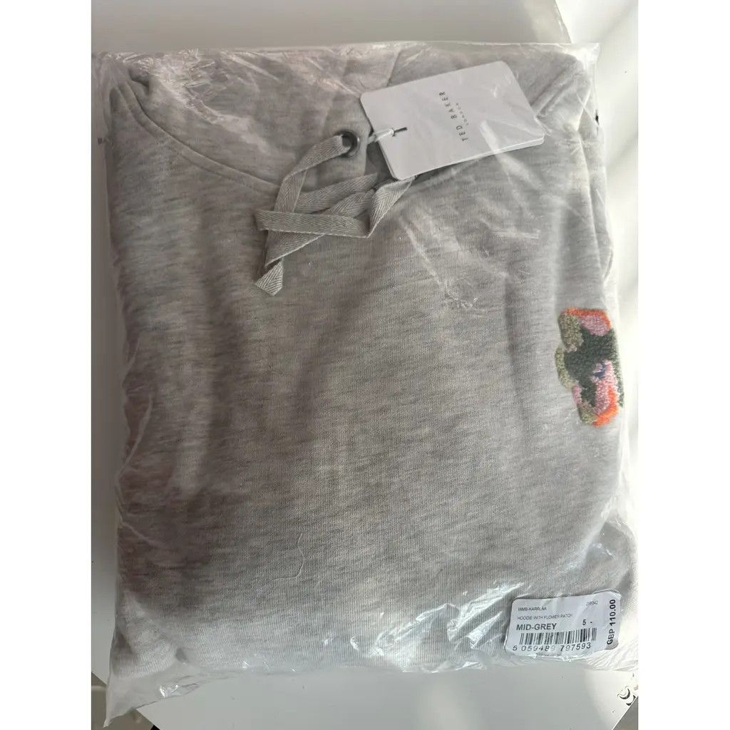 Ted Baker Ted Baker new set sweatshirt and pants size 5 cotton Size 36" / US 14 / IT 50 - 5 Thumbnail