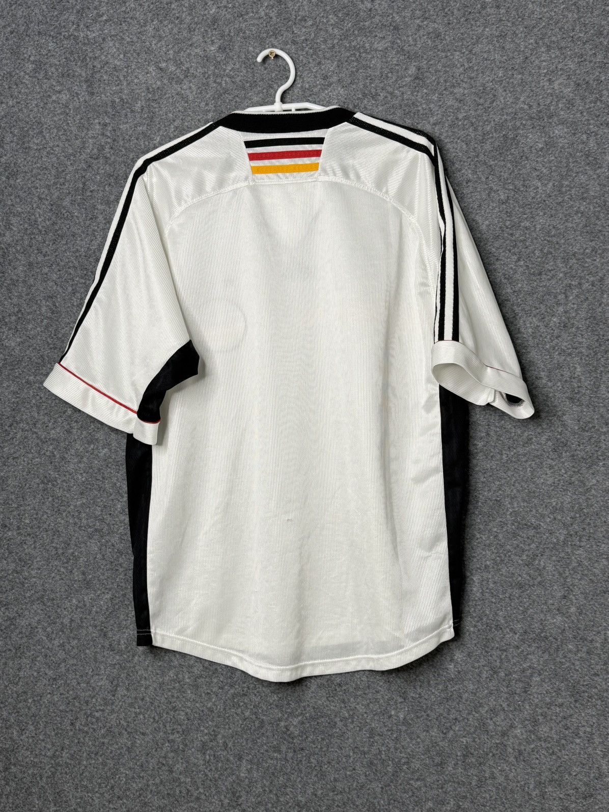 Adidas Vintage Adidas Germany 1998-00 Home Football Jersey size L Size US L / EU 52-54 / 3 - 11 Thumbnail
