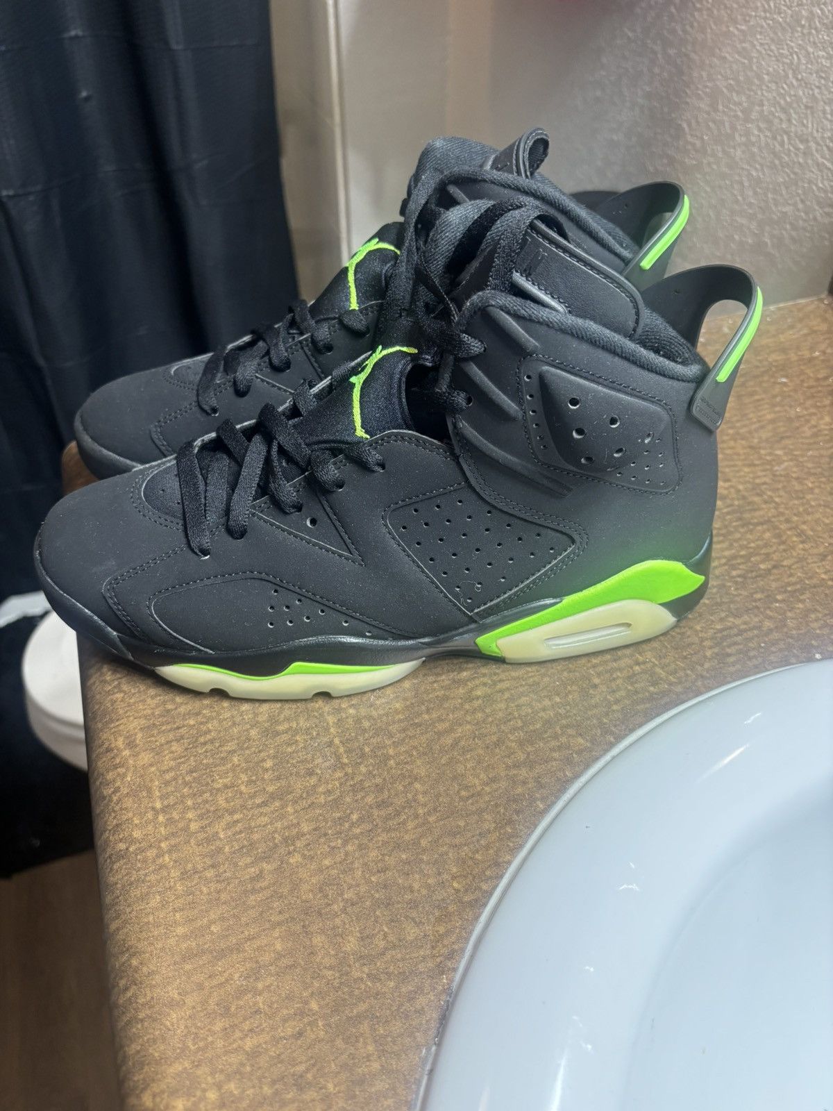 Jordan Brand Electric green 6s Size US 9.5 / EU 42-43 - 2 Thumbnail