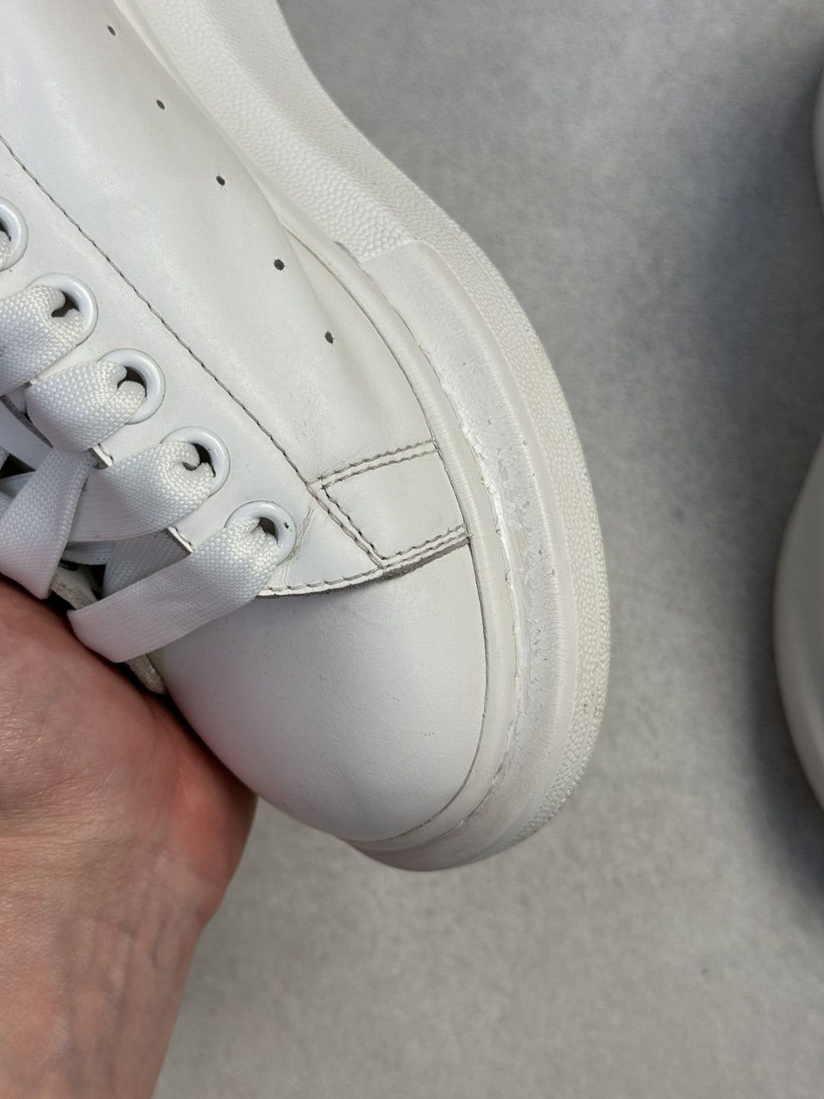 Alexander McQueen Alexander McQueen Oversized Leather Sneakers White size37 Size US 6.5 / IT 36.5 - 12 Thumbnail