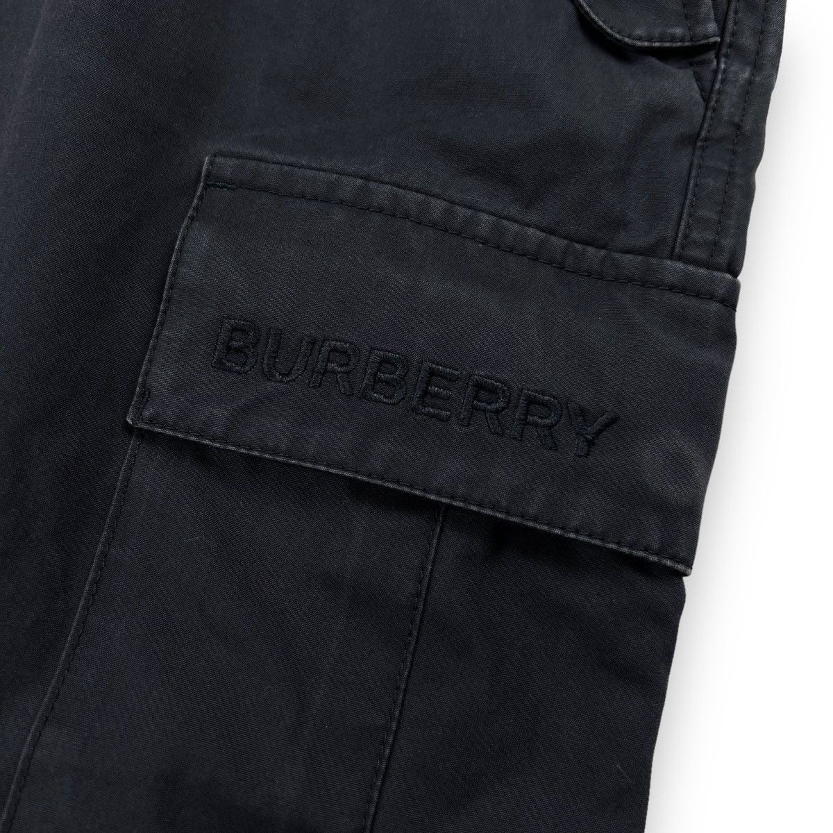 Burberry Burberry Navy Cargo Pants Size US 32 / EU 48 - 4 Thumbnail