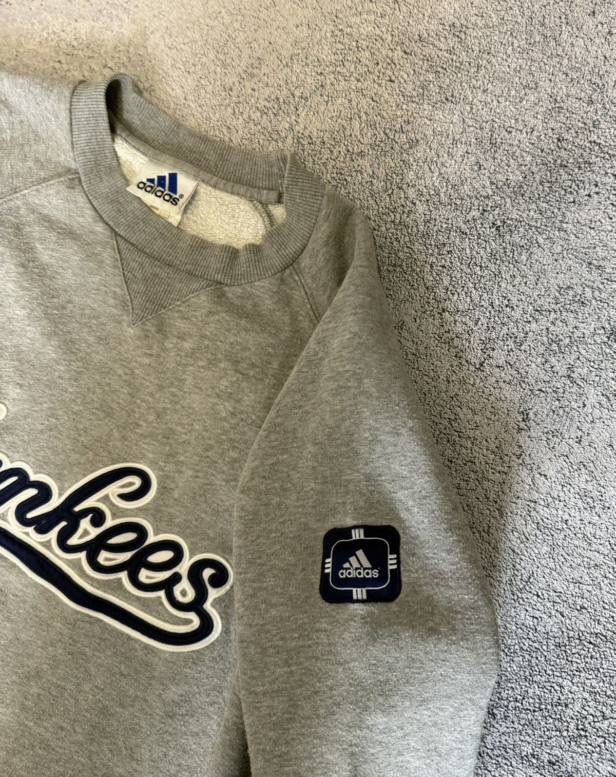 Adidas Vintage Adidas Yankees Sweatshirt MLB Spellout Logo Mens L Size US L / EU 52-54 / 3 - 5 Thumbnail