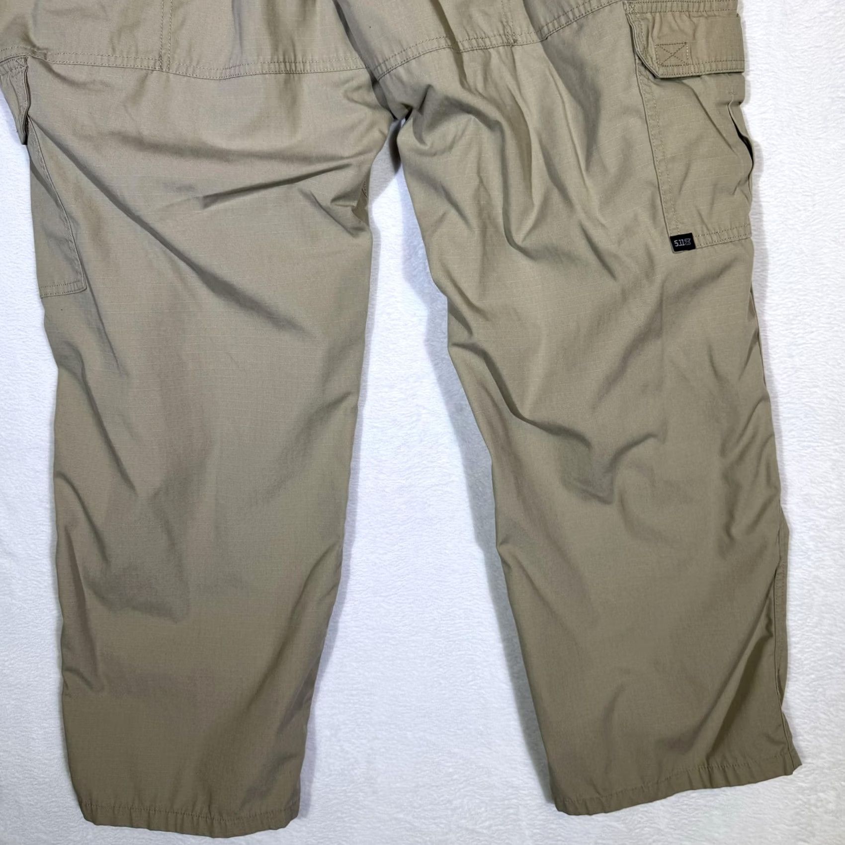 Vintage 5.11 Tactical Pants Mens 42x30 Khaki Ripstop Cargo Elastic Waist CCW D-Ring Pants Mens 42 Khaki Cargo Pants Size US 42 / EU 58 - 7 Thumbnail
