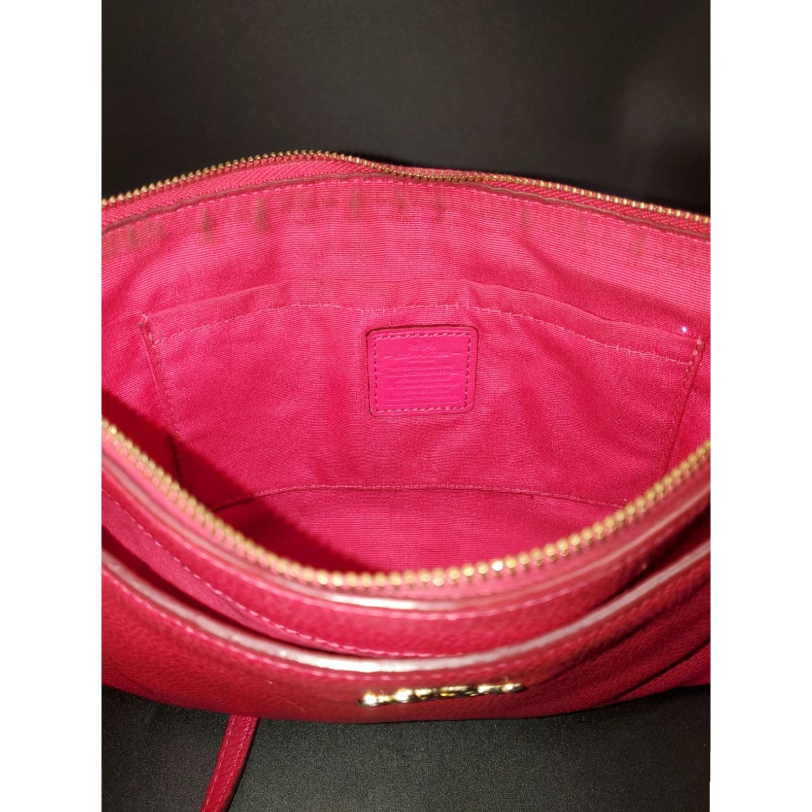 Coach VINTAGE Coach Signature Crossgrain Leather Crossbody Fuschia Pink Purse F57788 Size ONE SIZE - 6 Thumbnail