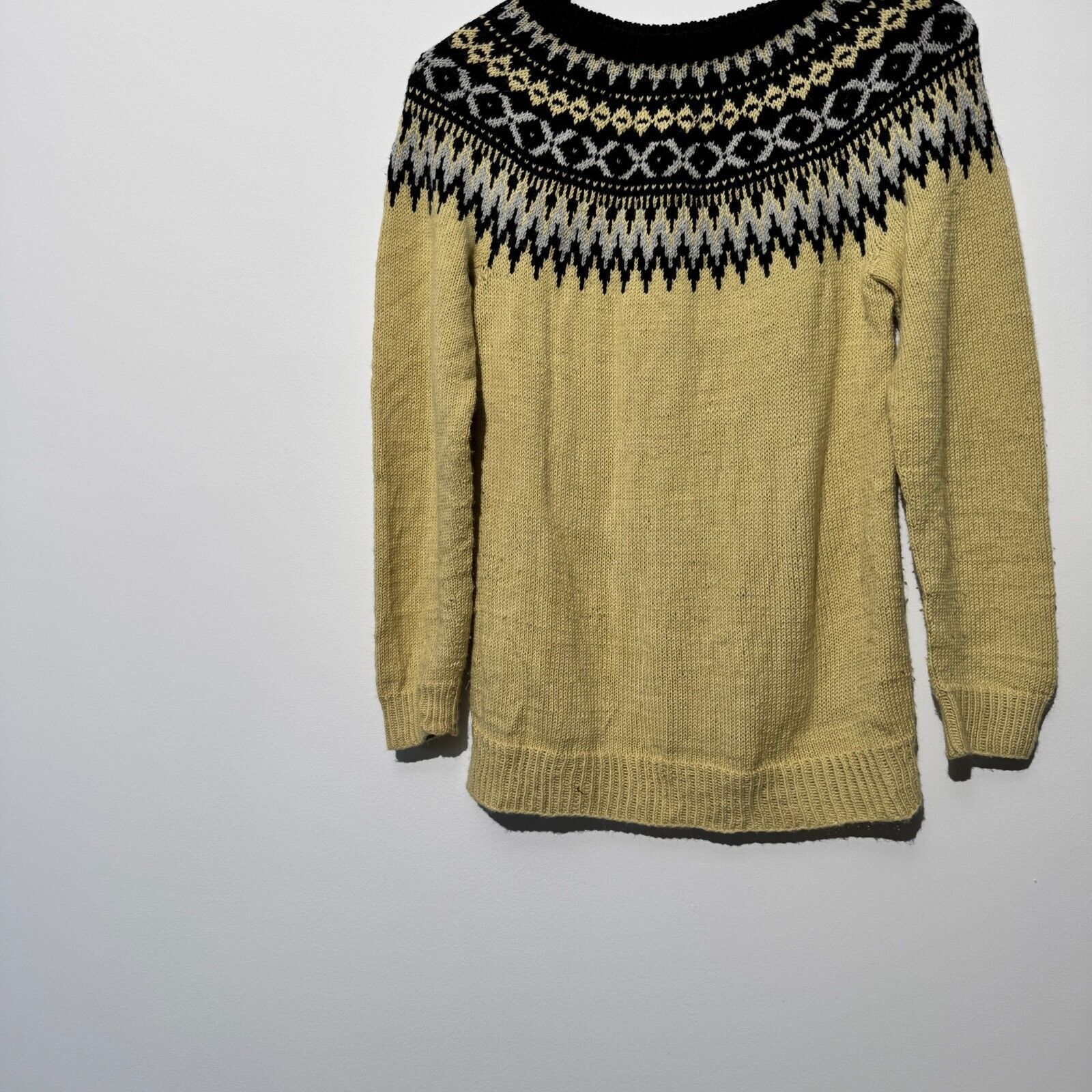 Vintage Vintage Unisex Yellow Wool Sweater Size S Norway Christmas Size US S / EU 44-46 / 1 - 4 Thumbnail