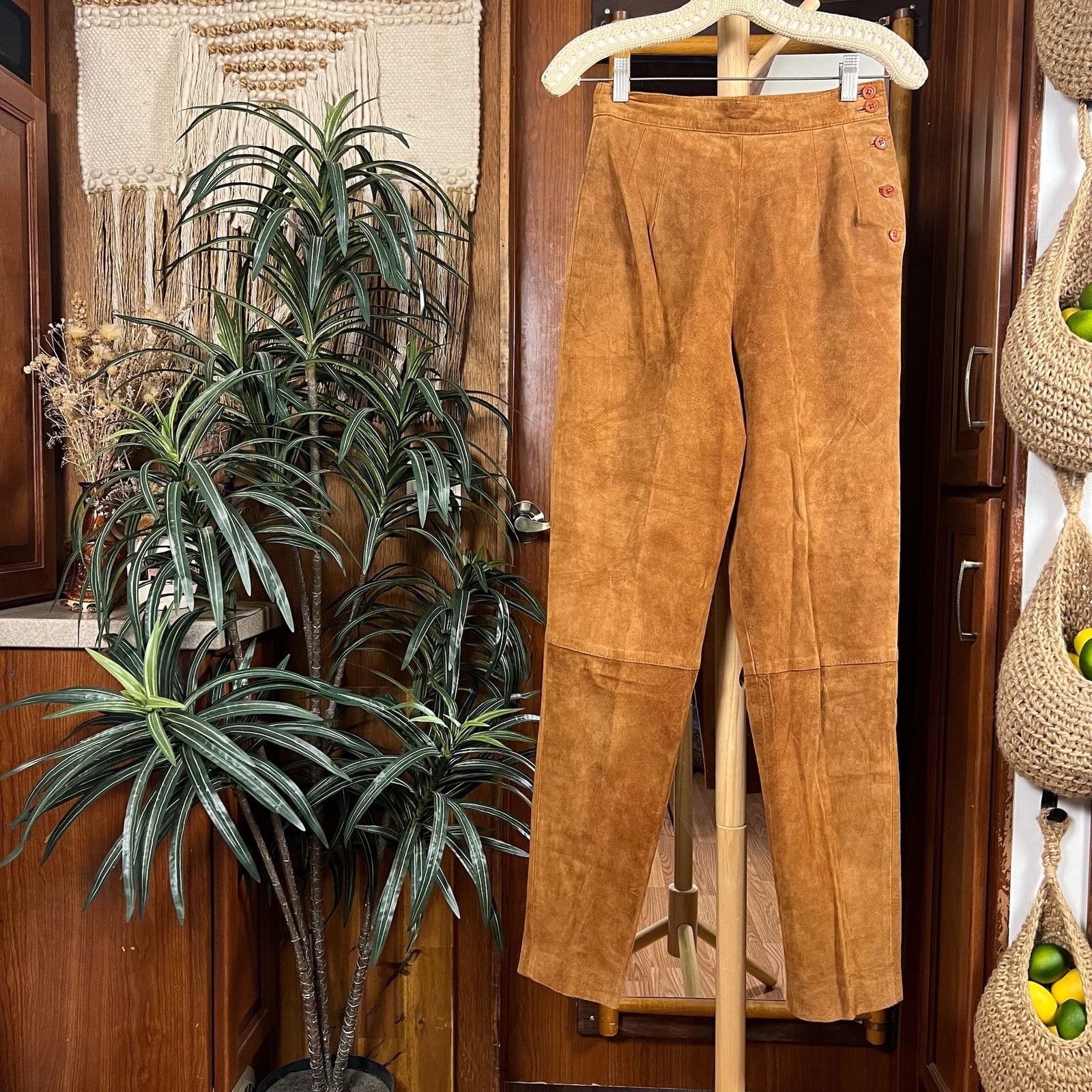 Perry Ellis Vintage Suede High-Waist Pants 6 | Perry Ellis Portfolio Size 28" / US 6 / IT 42 - 1 Thumbnail