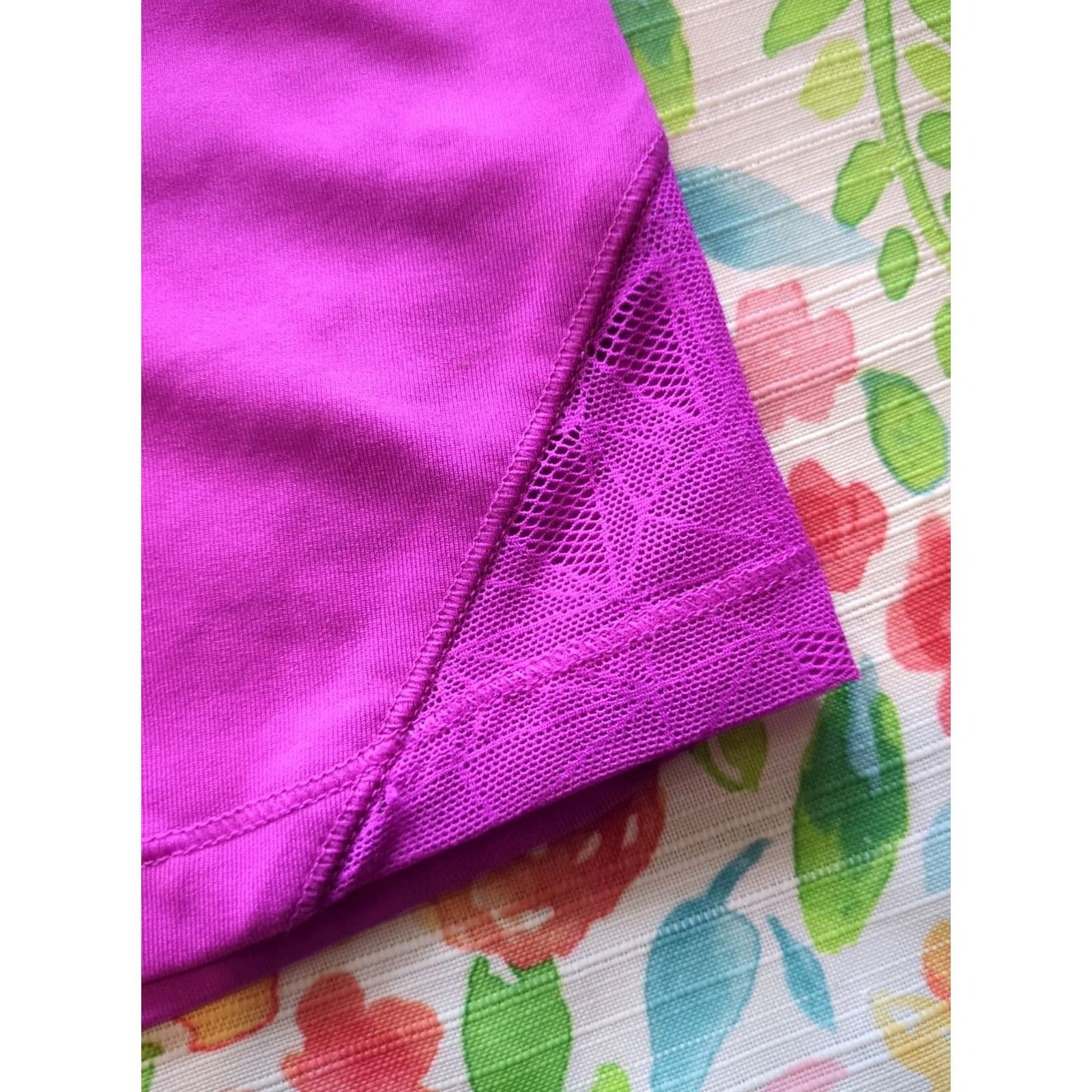 Under Armour Under Armour Women's Fitted Compression HeatGear Shorts L Purple Gym Training Running Cross Training Size 36" / US 14 / IT 50 - 3 Thumbnail