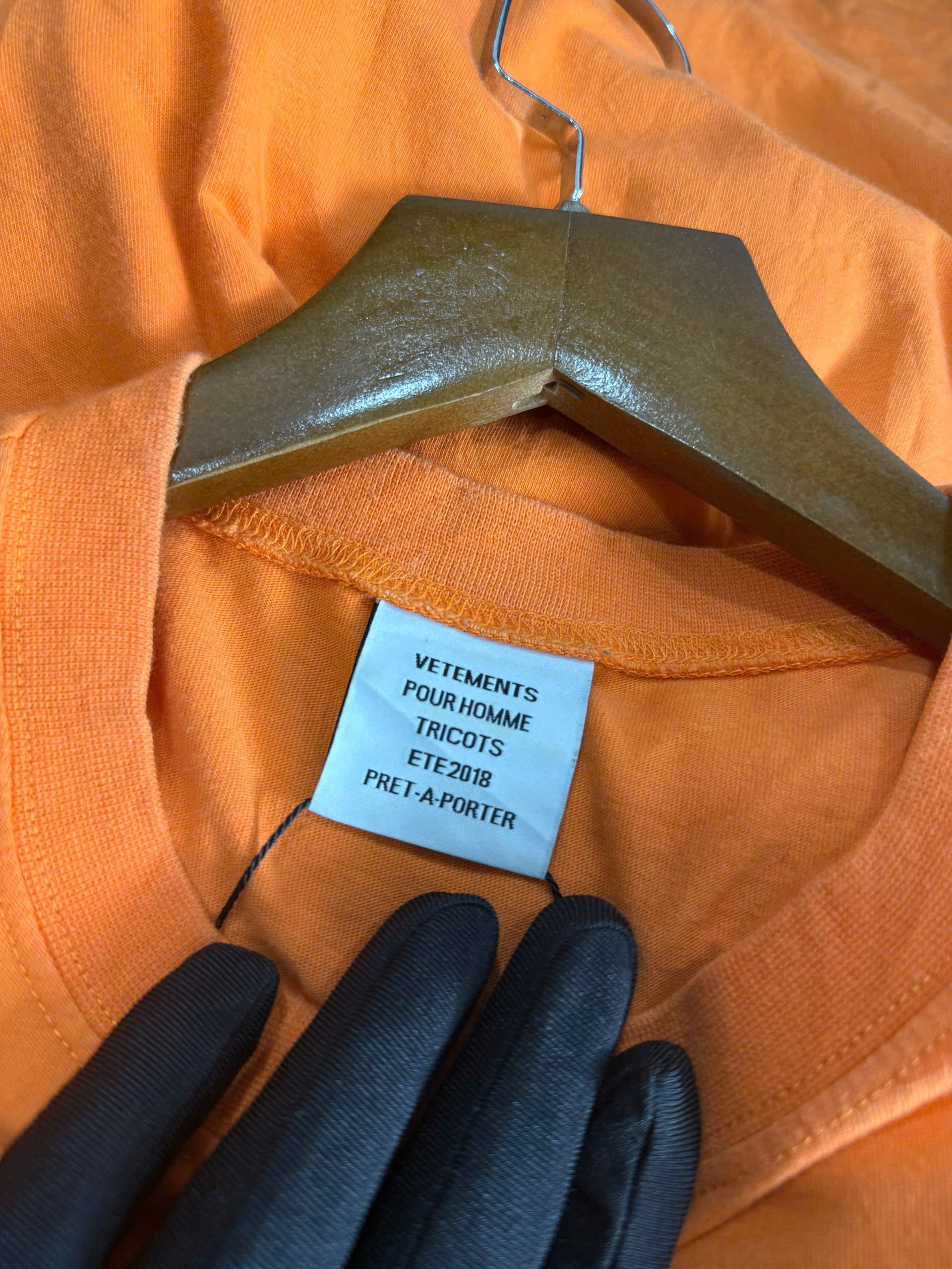 Vetements VETEMENS T SHIRT Size US XS / EU 42 / 0 - 3 Thumbnail
