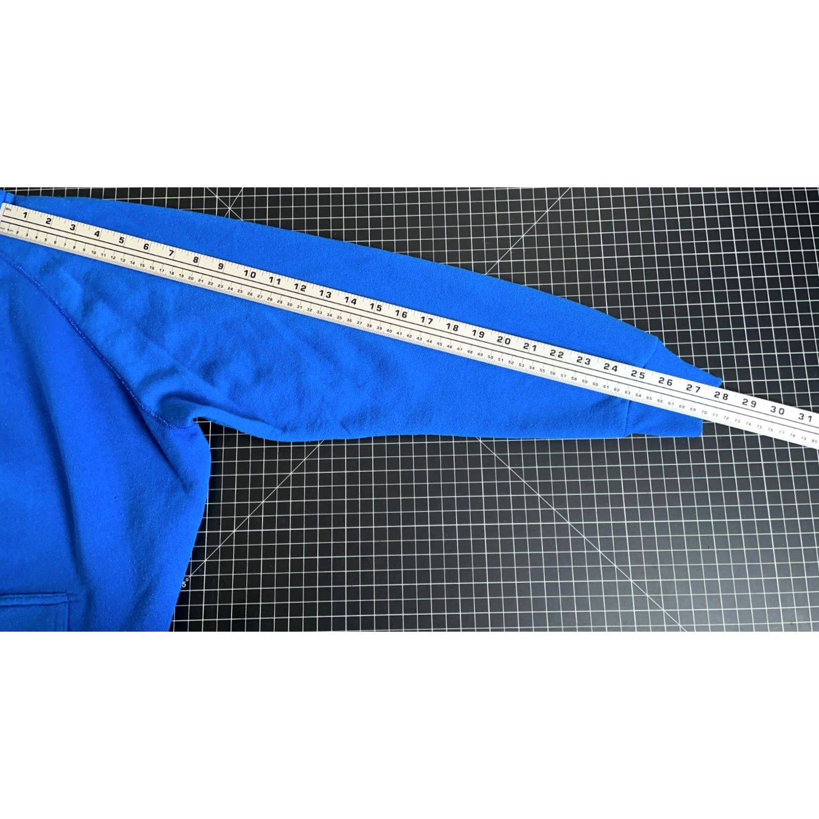 Tultex VINTAGE Tultex Hoodie Mens Large Blue Raglan Sleeves 50/50 Solid Sweatshirt Pullover Crew Neck Front Drawstring Missing Tags Size US L / EU 52-54 / 3 - 6 Thumbnail