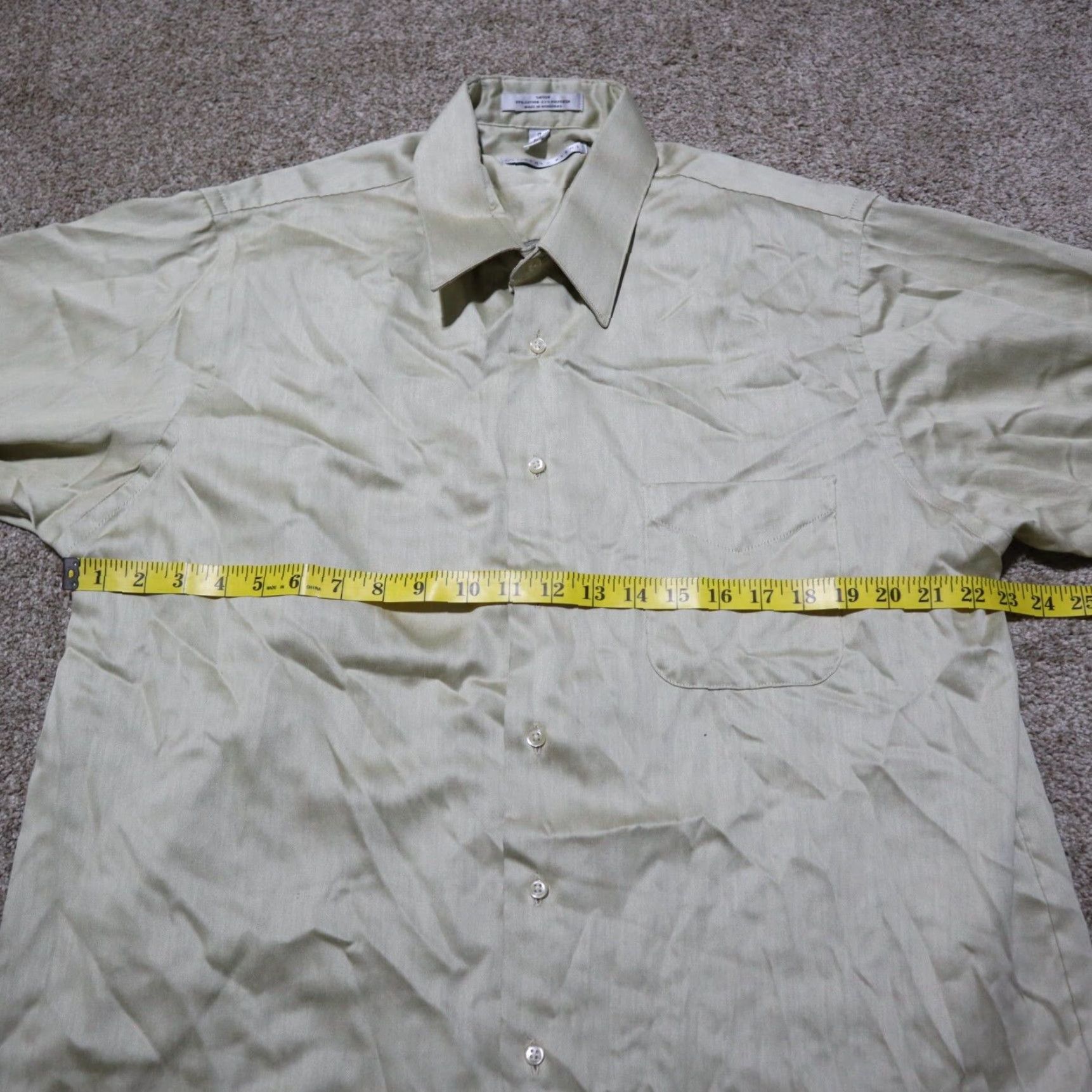 Geoffrey Beene Geoffrey Beene Shirt Men 17 32/33 Button-Down Sateen Beige Tan Non-Iron Solid Vintage? Size US XL / EU 56 / 4 - 4 Thumbnail