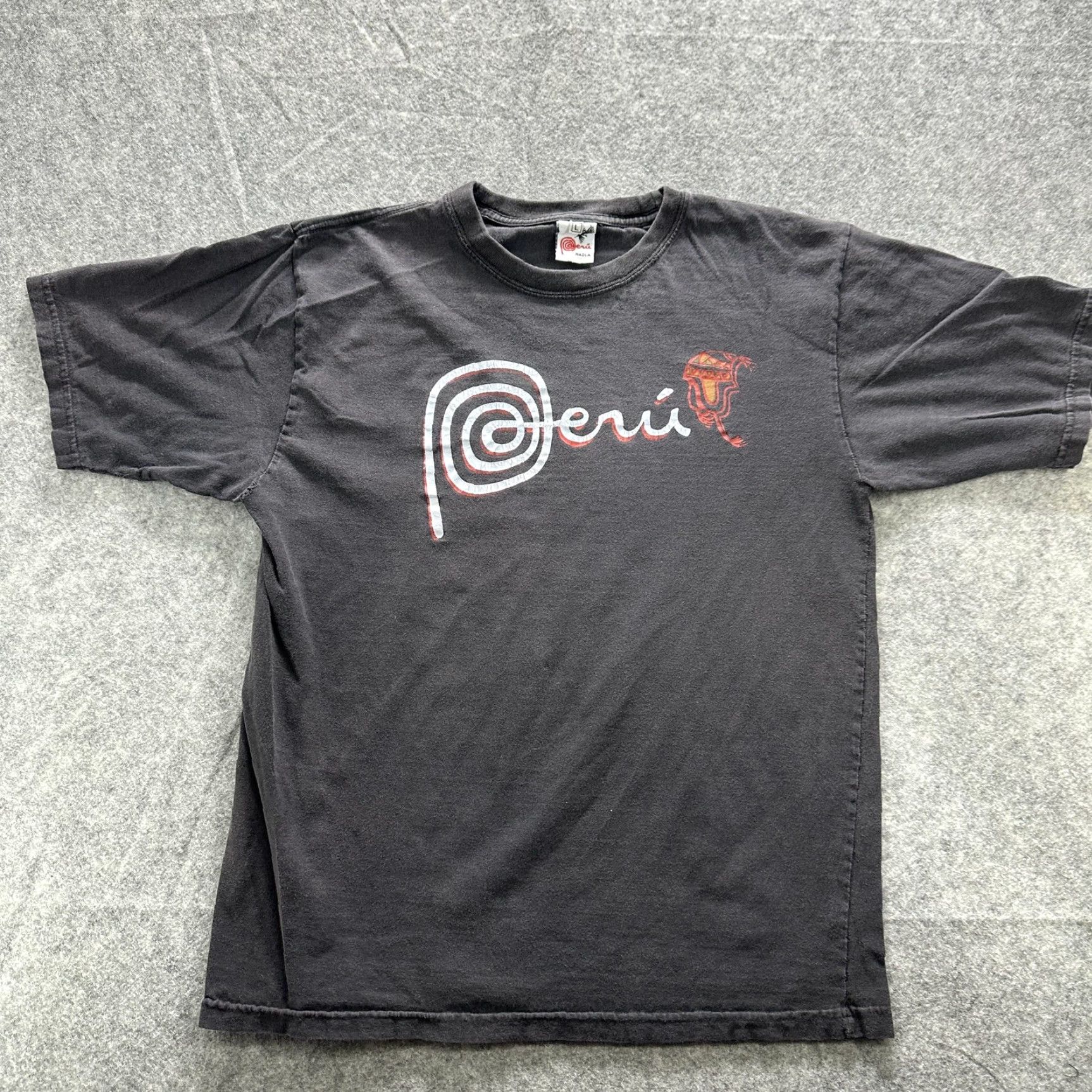 Vintage Peru Nazca Lines Shirt Mens Large Black Graphic Tee Cotton Tourist Souvenir T-Shirt Size US L / EU 52-54 / 3 - 2 Thumbnail