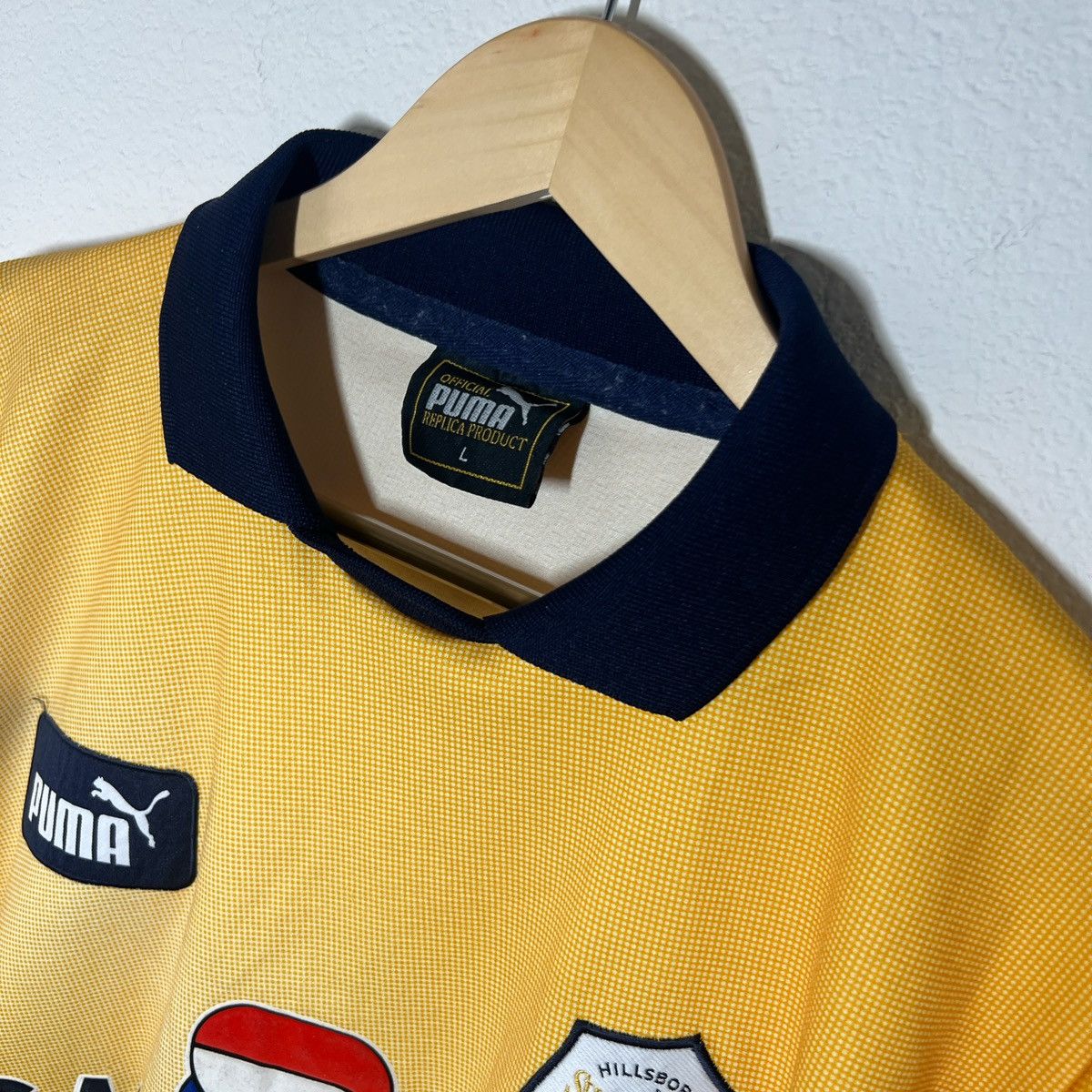 Puma Sheffield Wednesday 1997-1998 Goalkeeper Jersey | Soccer Size US L / EU 52-54 / 3 - 3 Thumbnail