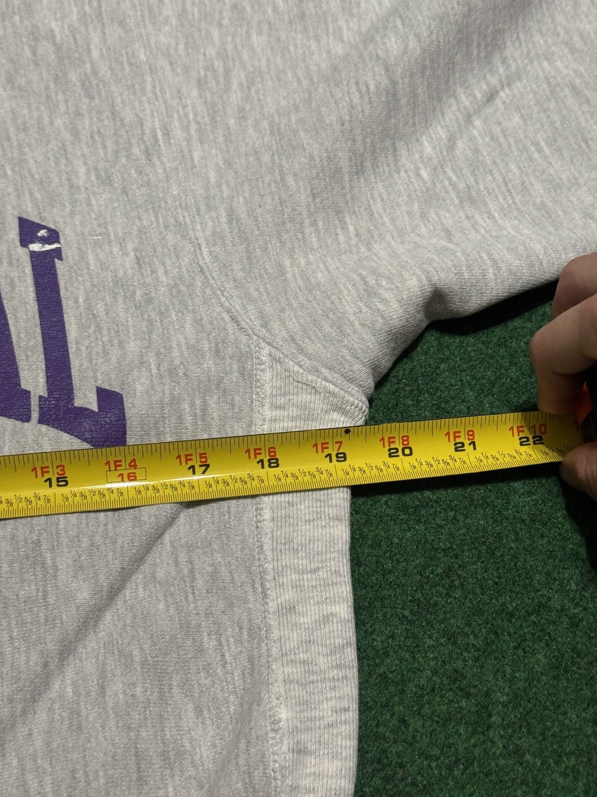 Champion Vtg 90s Champion Reverse Weave Cathedral Spellout Crewneck Size US S / EU 44-46 / 1 - 5 Thumbnail