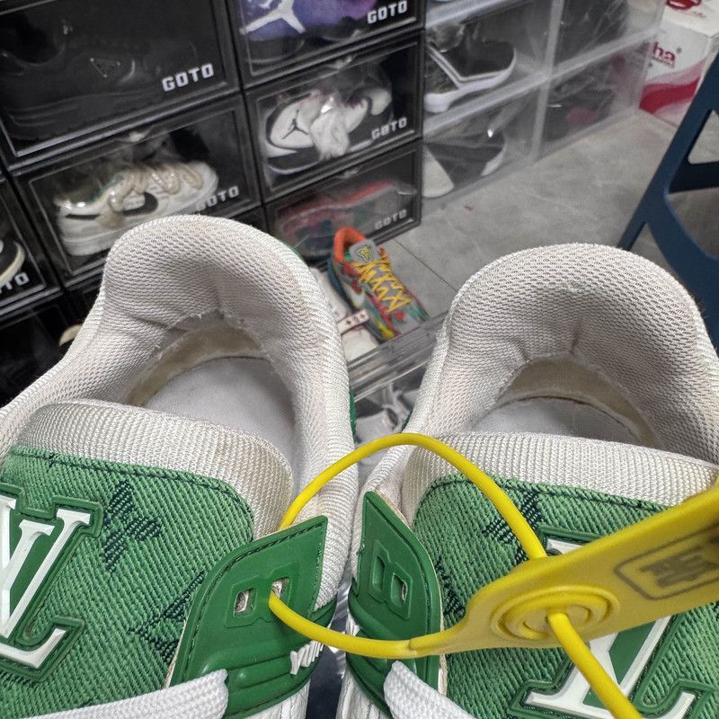 Louis Vuitton Louis Vuitton Trainer Green and White Low-Top Sneakers -250 Size US 11 / EU 44 - 8 Thumbnail