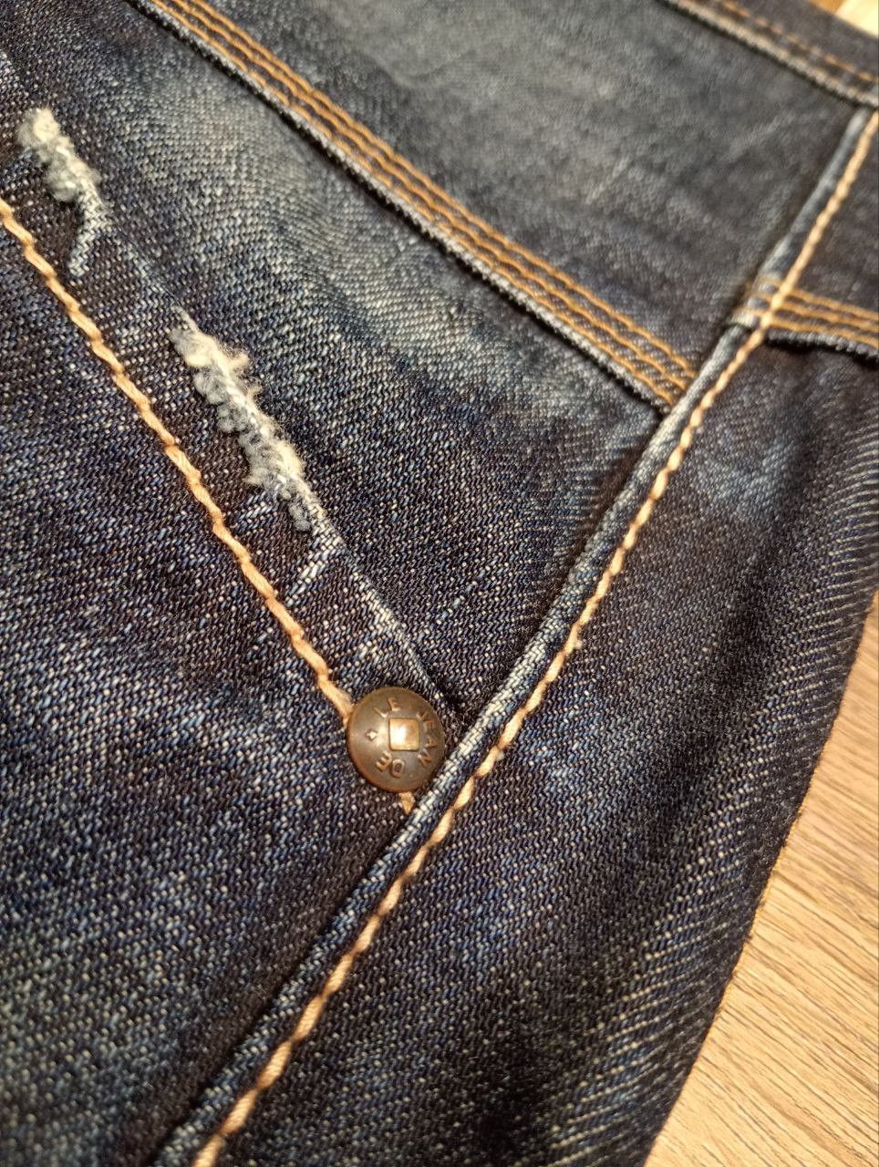 Marithe + Francois Girbaud MARITHE FRANCOIS GIRBAUD JEANS MULTI-BUTTON BLUE DENIM Size US 31 - 6 Thumbnail