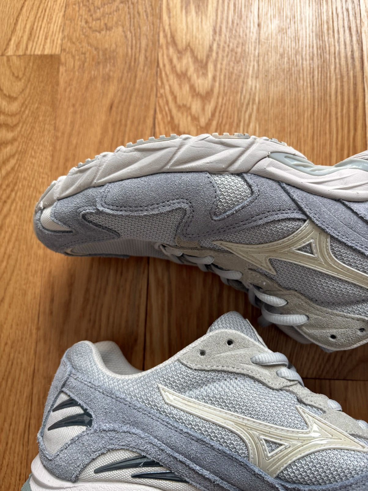 Footpatrol Size 9 Mizuno Foot Patrol "The Artefact Pack" WAVE RIDER 10 Size US 9 / EU 42 - 18 Thumbnail