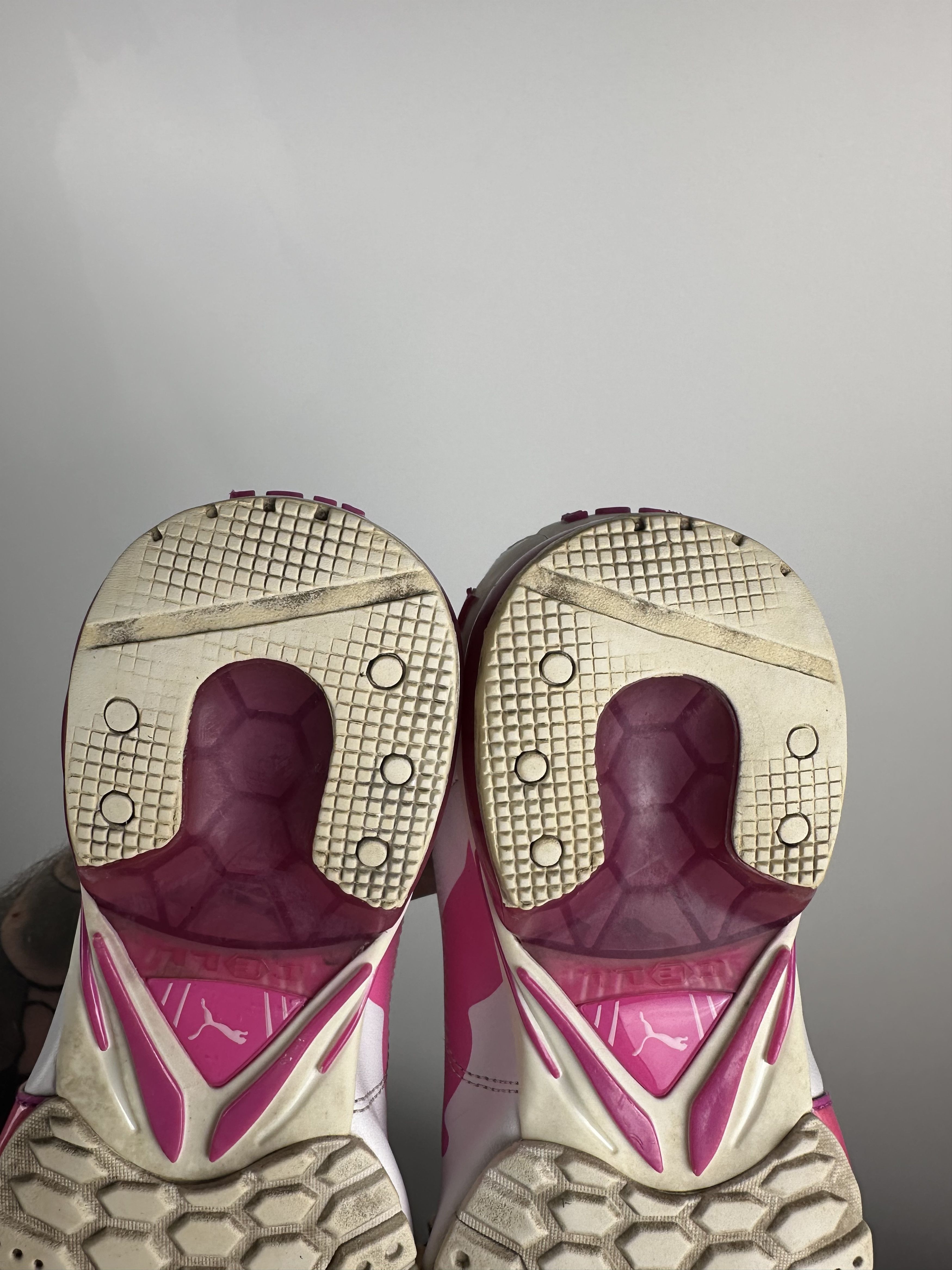Puma × Vintage Puma Cell Pink White Y2K 2000 Sneakers US5 EU37 UK4 Vintage Size US 5 / IT 35 - 9 Thumbnail