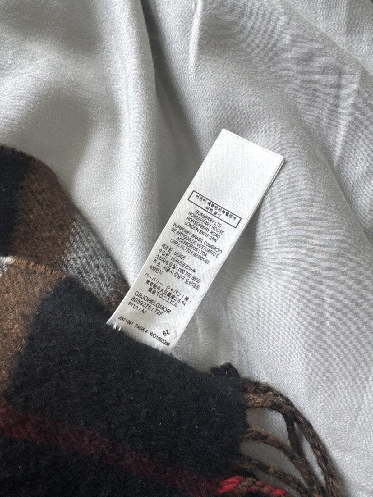 Burberry Burberry Giant Check Cashmere Scarf Size ONE SIZE - 8 Thumbnail