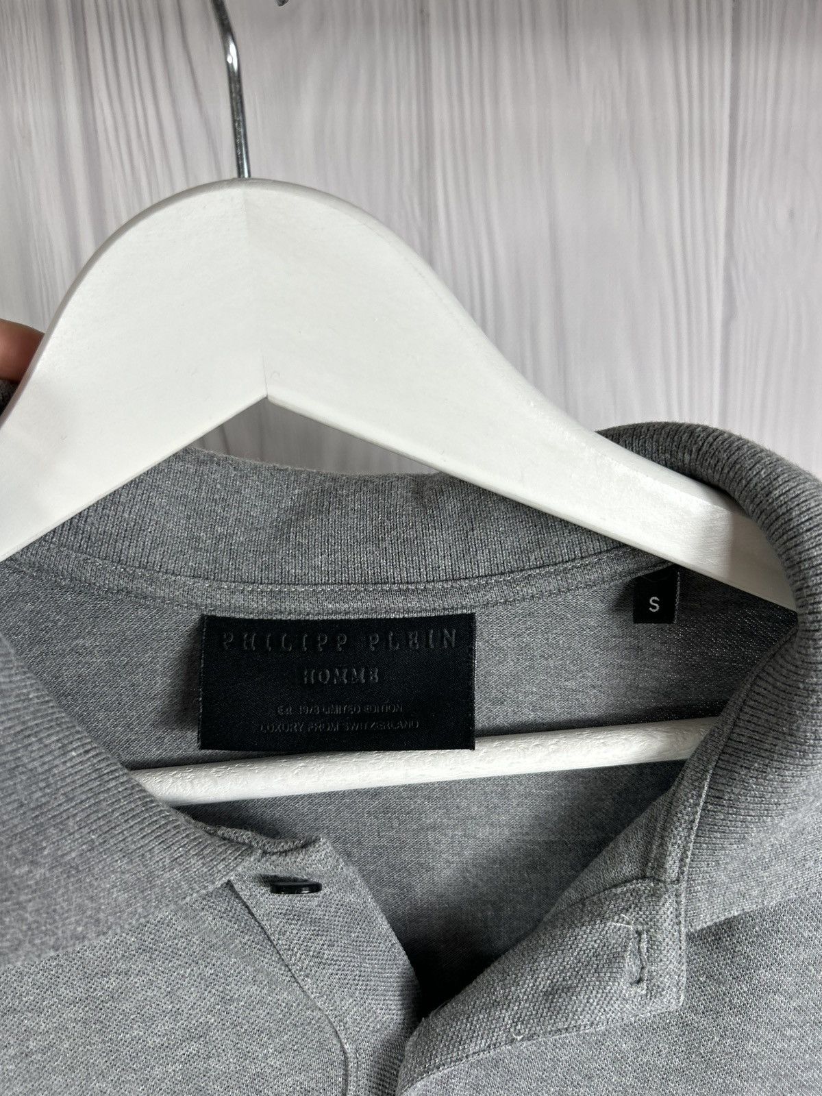 Philipp Plein Philipp Plein 1978 Gray Logo Patch Polo Shirt Size S Size US S / EU 44-46 / 1 - 11 Thumbnail