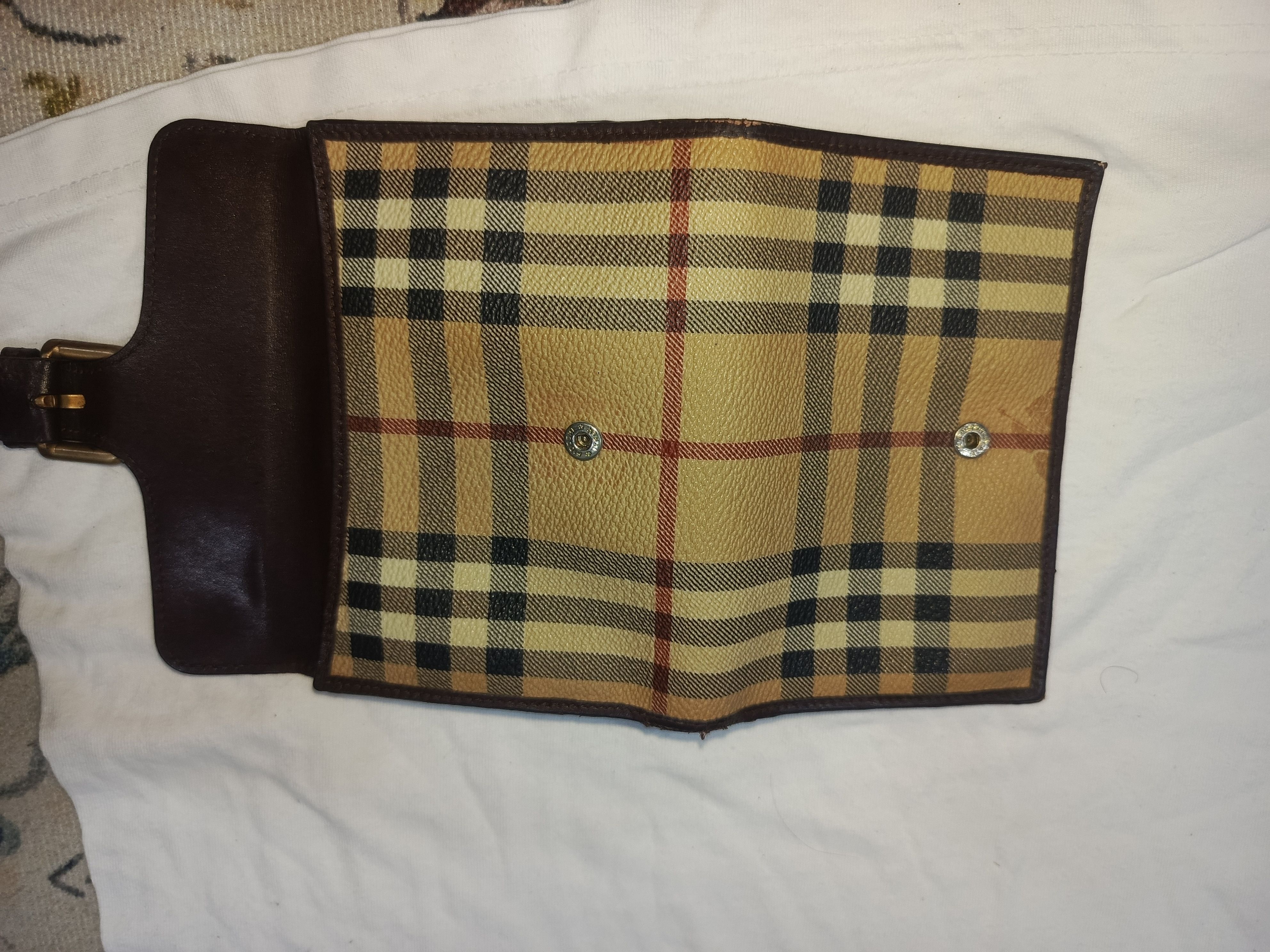 Burberry Burberry Buckle Haymarket Wallet Unisex Size ONE SIZE - 4 Thumbnail