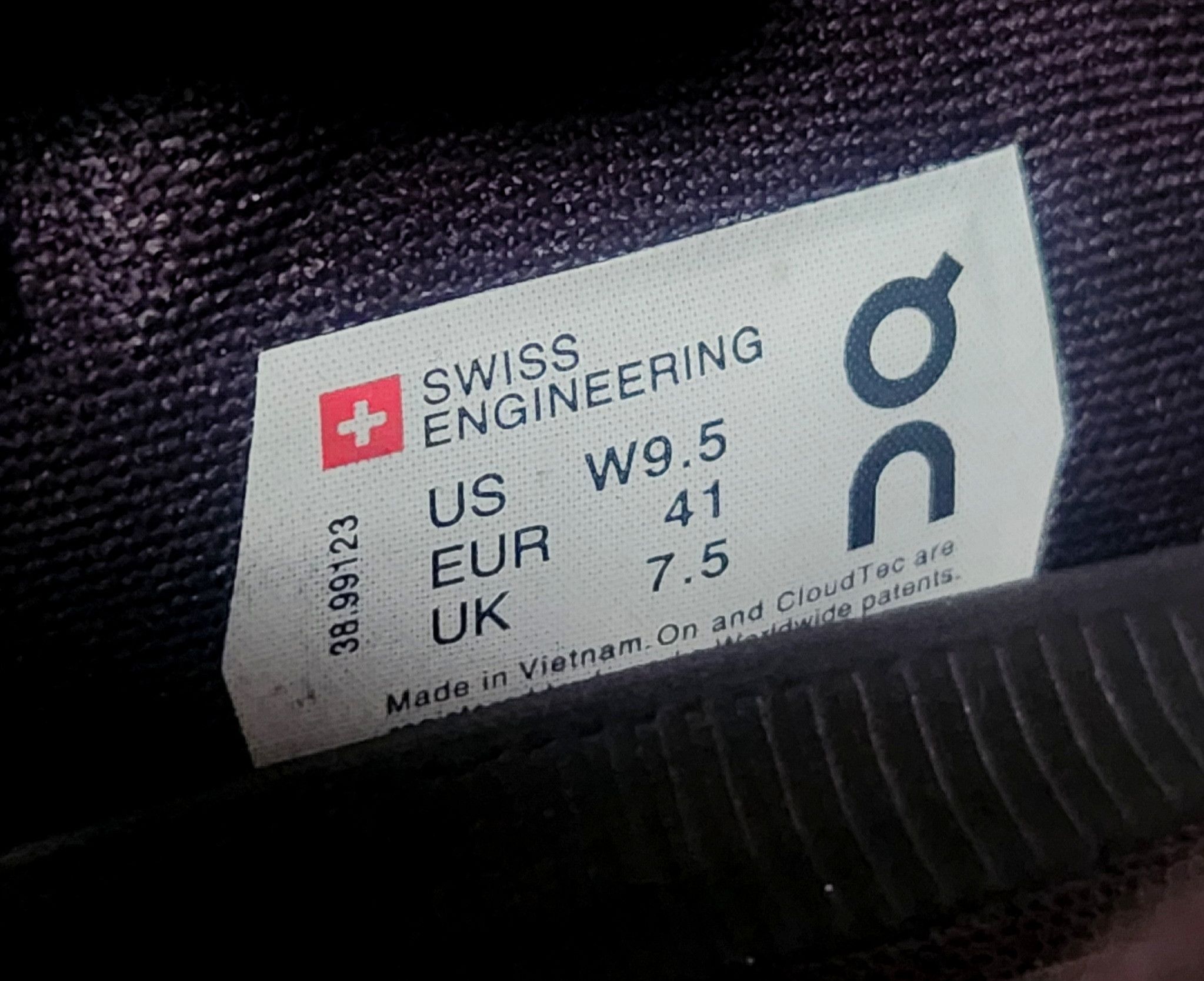 On On Cloud X Shift Swiss Sneakers Women's SZ 9.5 Navy Size US 9.5 / IT 39.5 - 13 Thumbnail