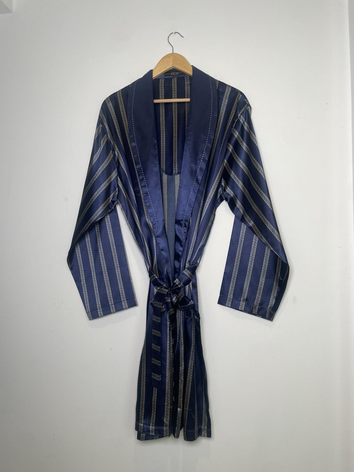 Other Rop Teks Navy Gold Greek Key Satin Robe Size US L / EU 52-54 / 3 - 1 Thumbnail