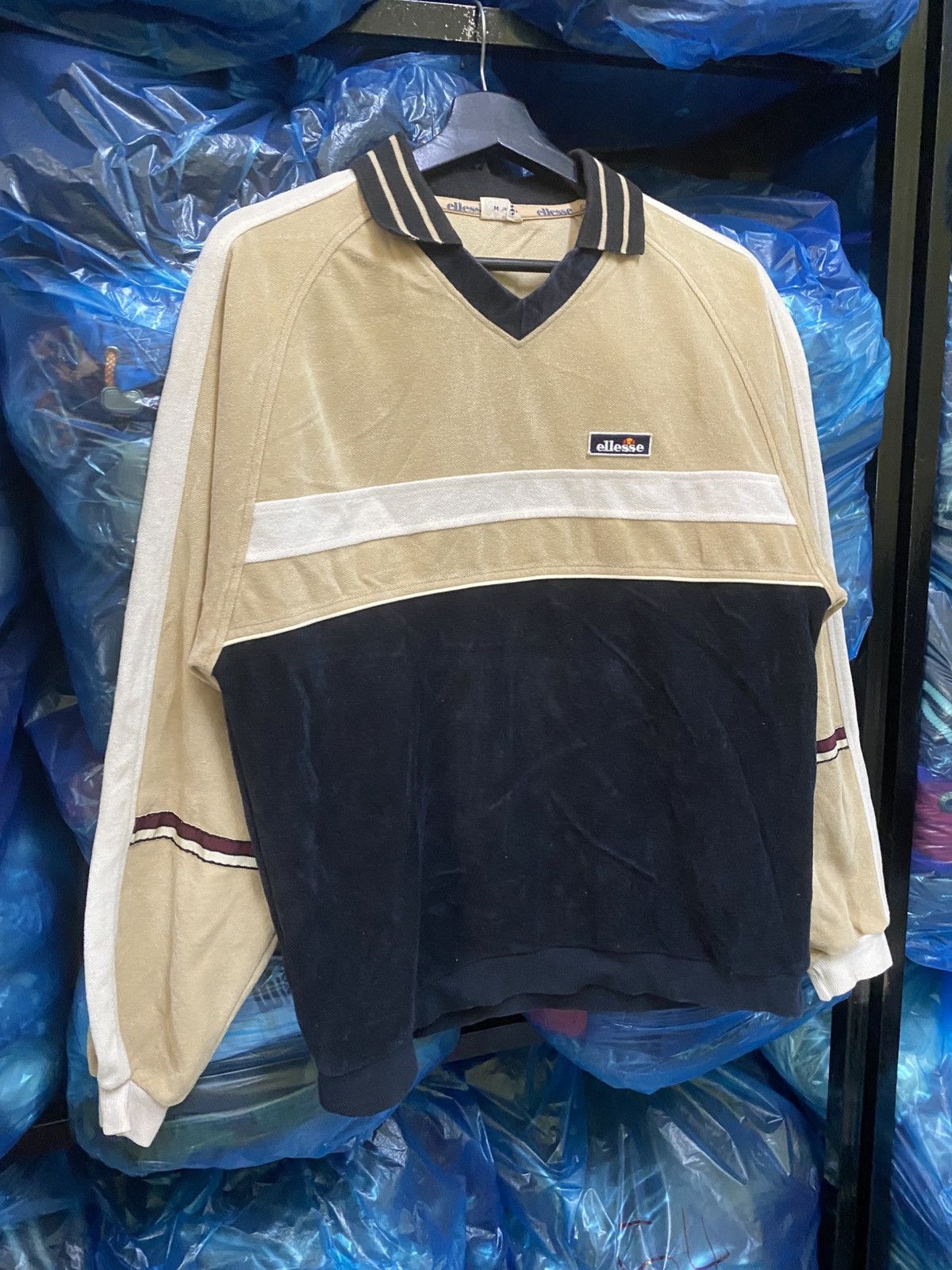 Ellesse Vintage Ellesse Japan-Made Velour Polo Beige Black Size US S / EU 44-46 / 1 - 3 Thumbnail