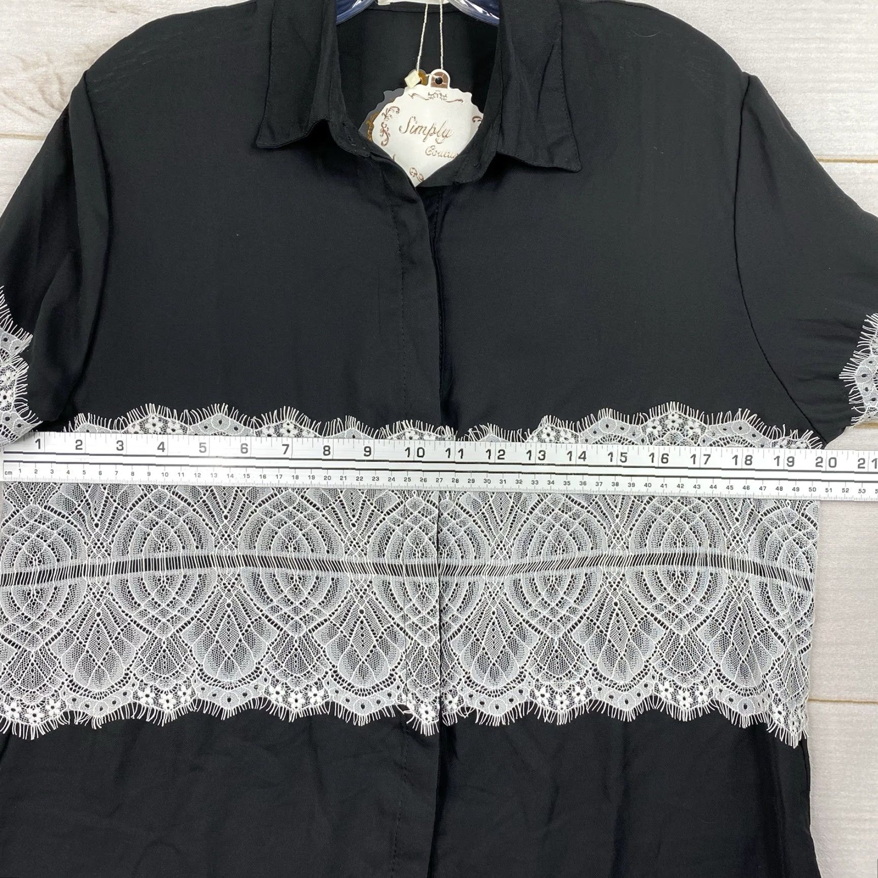 Vintage Simply Couture Button-Up Top Womens S Black Lace Long Sleeve Lightweight Collared Shirt Size S / US 4 / IT 40 - 7 Thumbnail